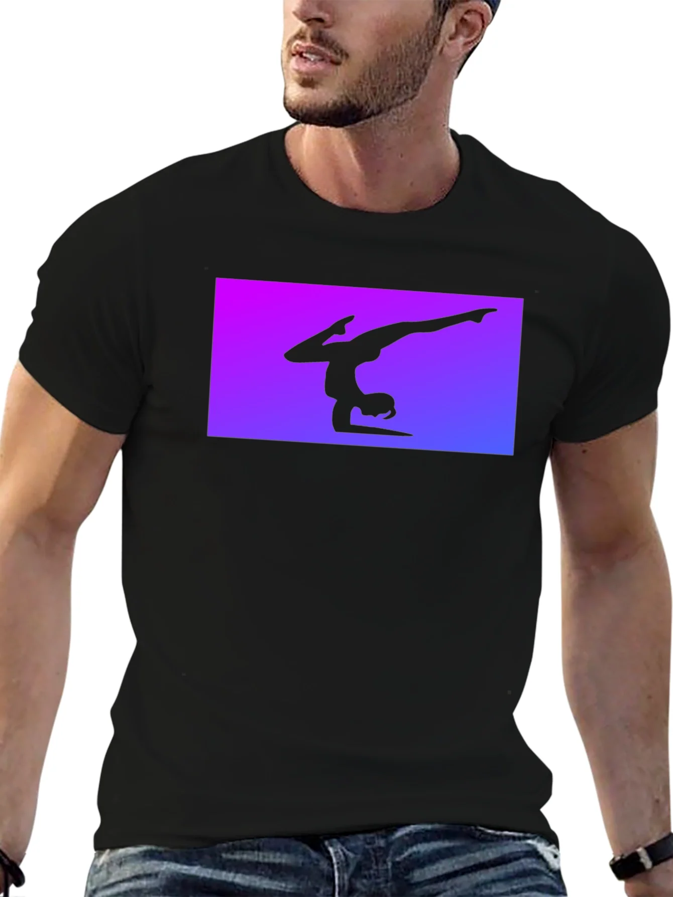 Camiseta Negra con Silueta de Gimnasta