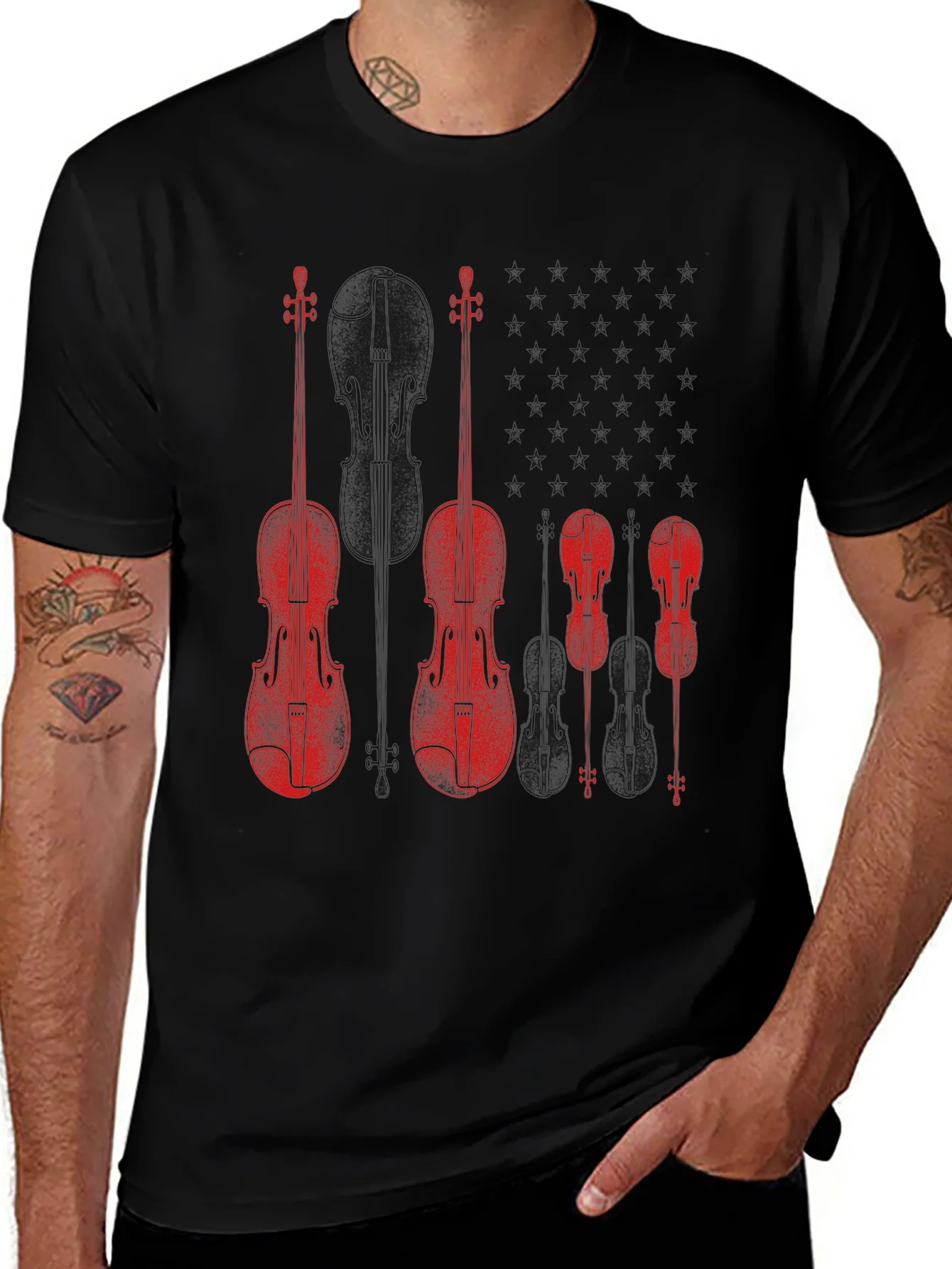 Camiseta Negra con Dise?o de Violines Rojos