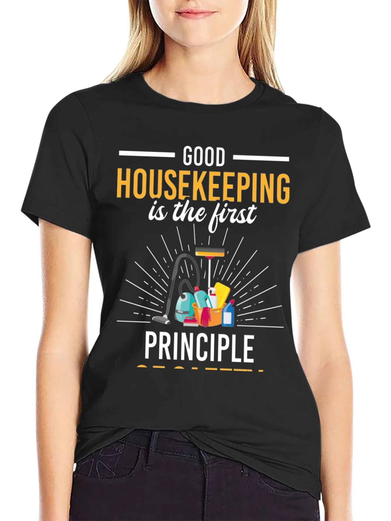Camiseta Negra con Dise?o de Limpieza Housekeeping