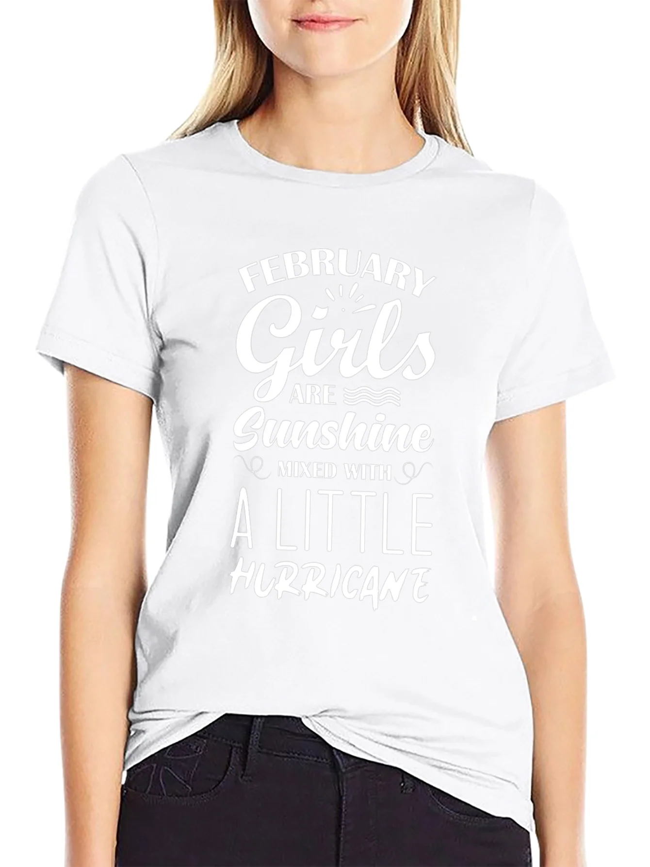 Camiseta Negra February Girls Are Sunshine