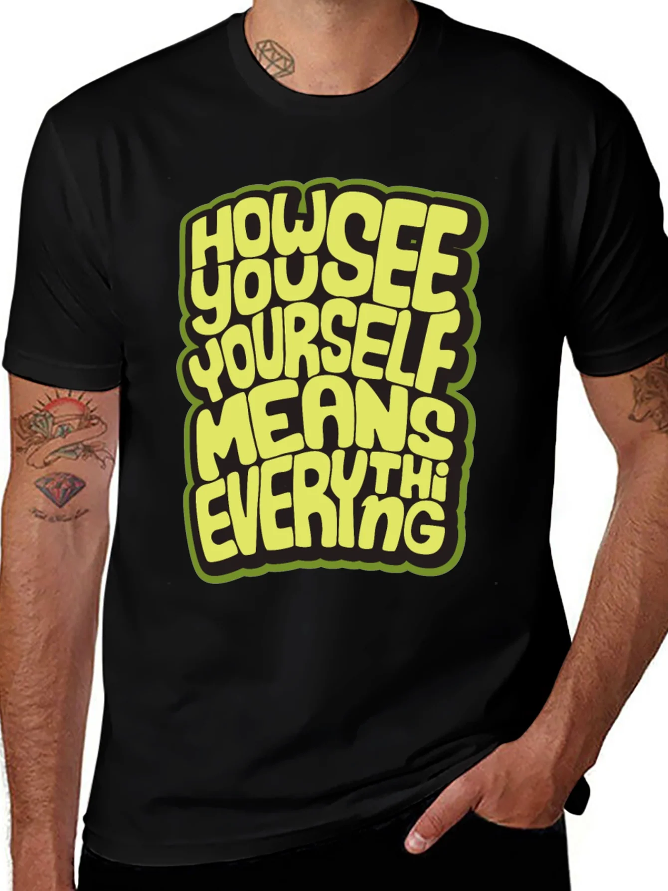 Camiseta Negra con Dise?o Inspirador