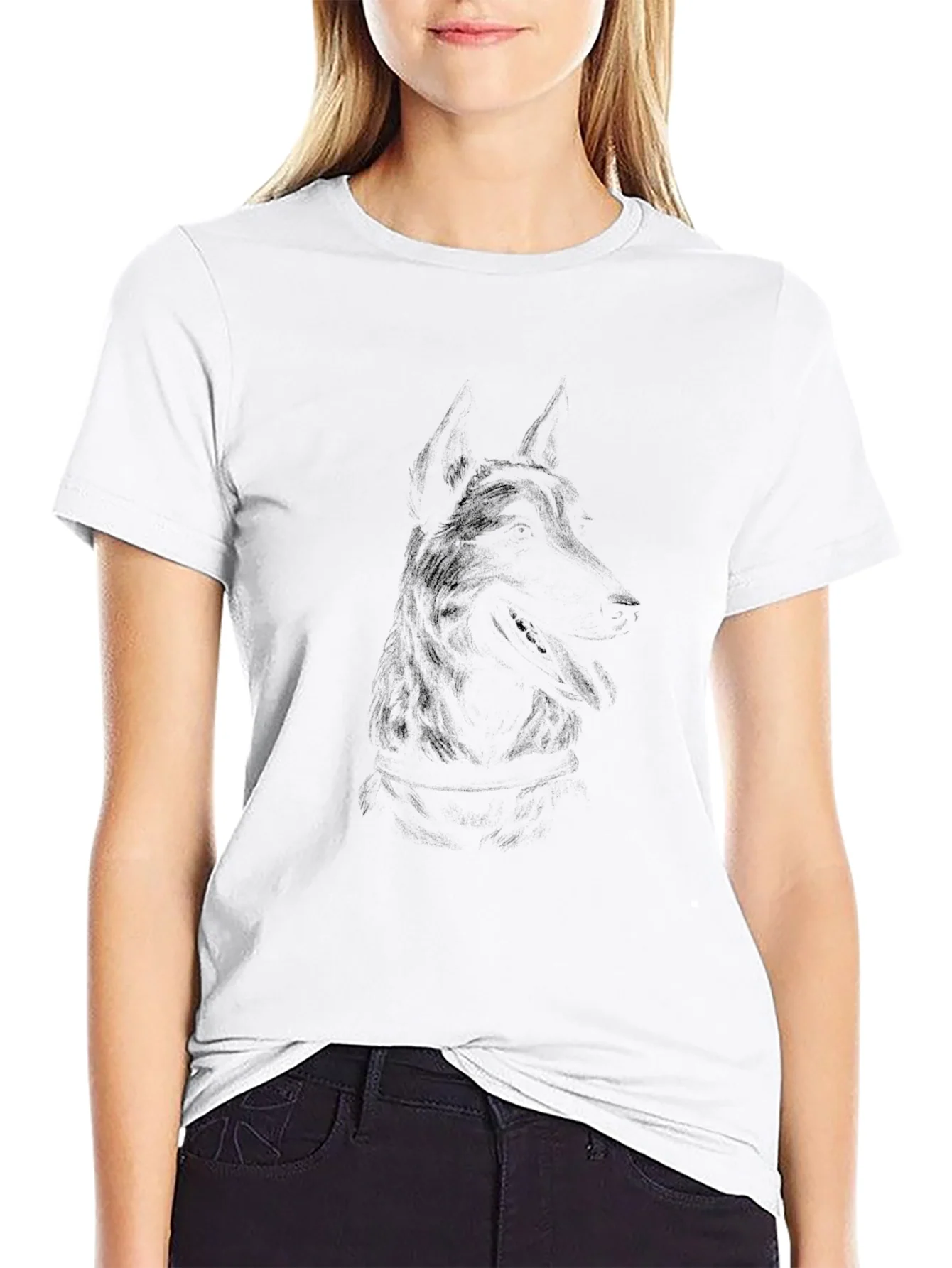 Camiseta Negra con Dise?o Abstracto de Lobo