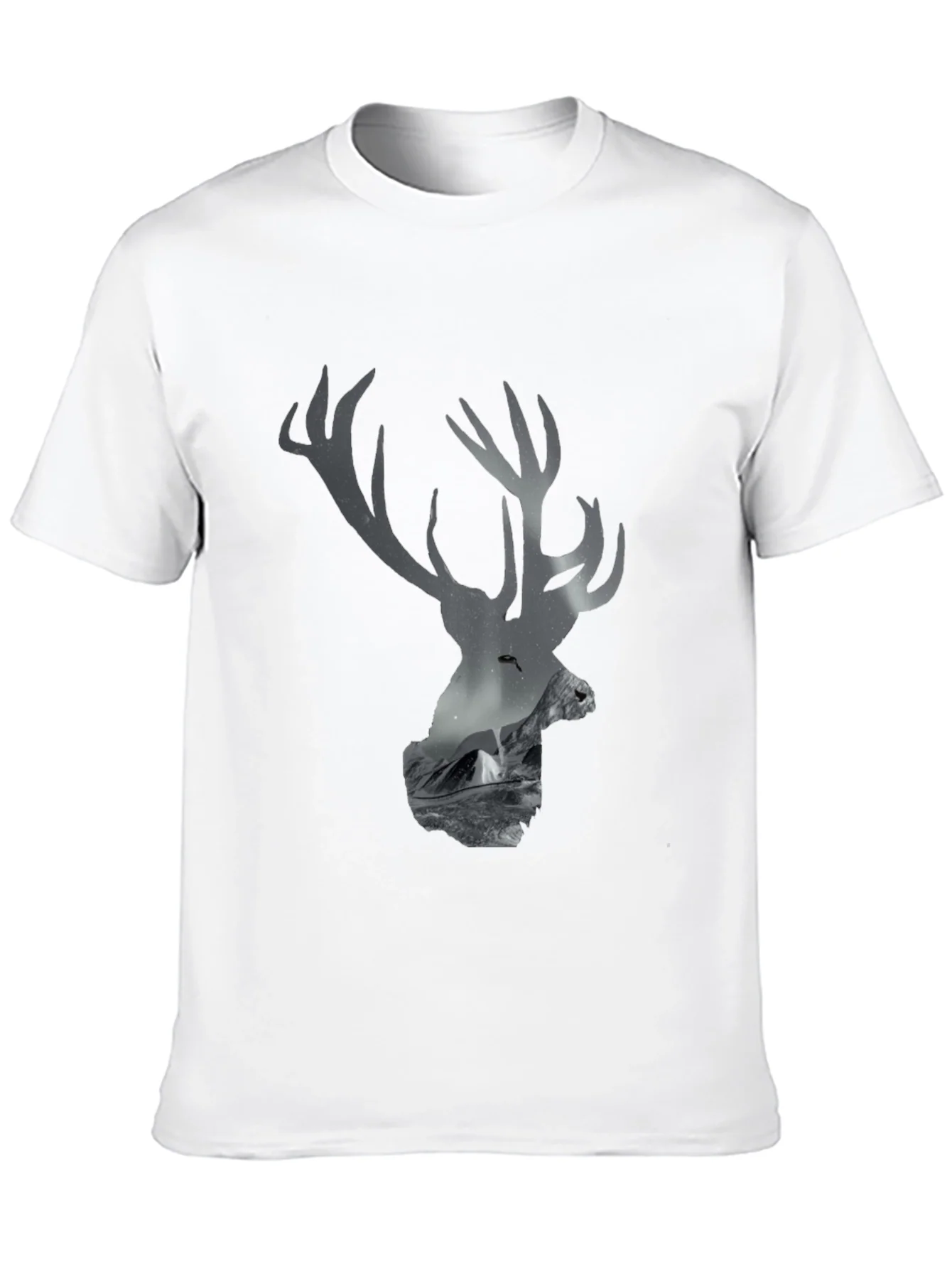 Camiseta Negra con Dise?o de Ciervo Monta?oso