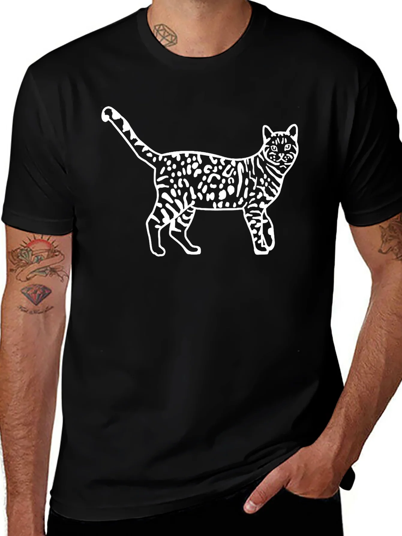 Camiseta Negra con Dise?o de Gato Manchado