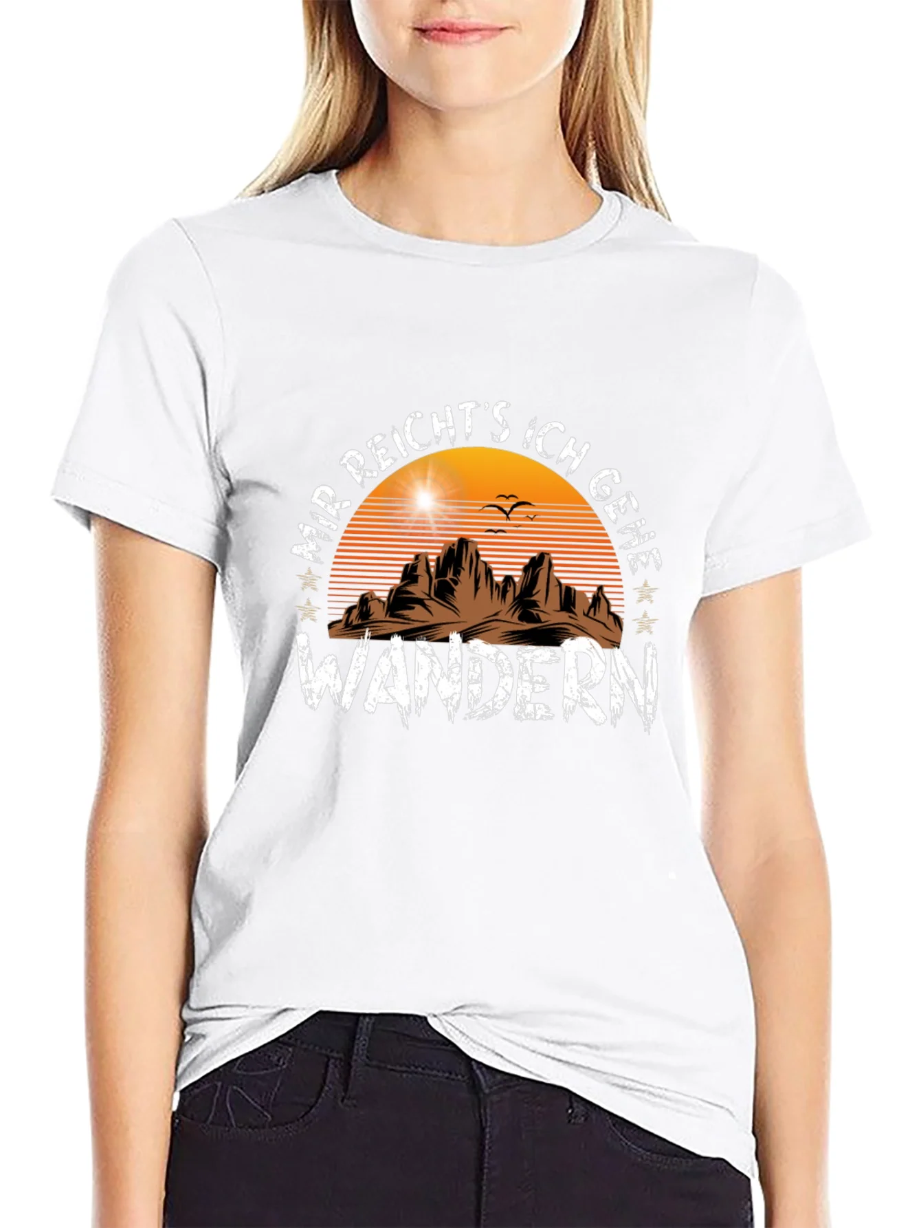 Camiseta Negra Wandern: ?Aventura al Aire Libre!