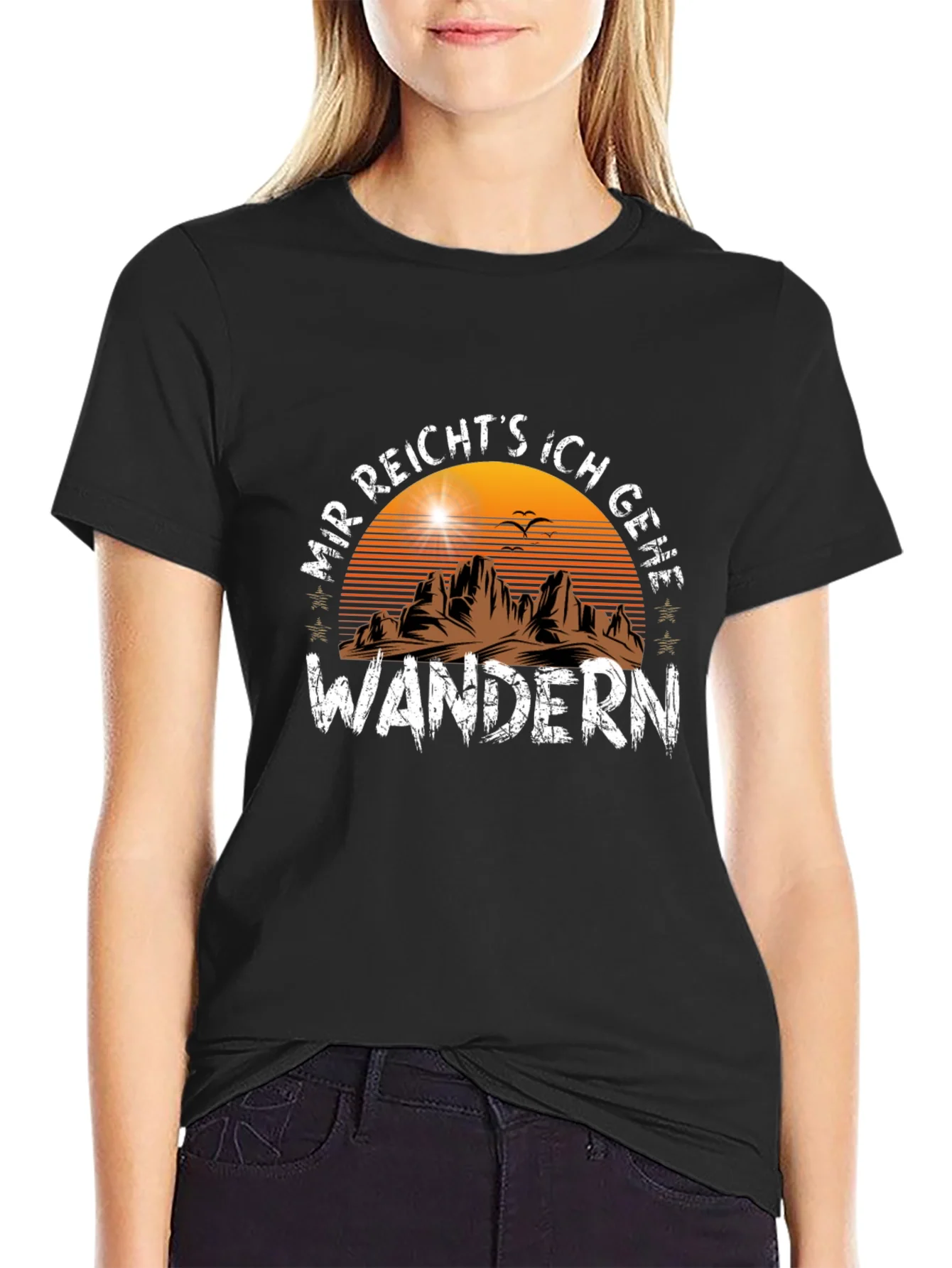 Camiseta Negra Wandern: ?Aventura al Aire Libre!