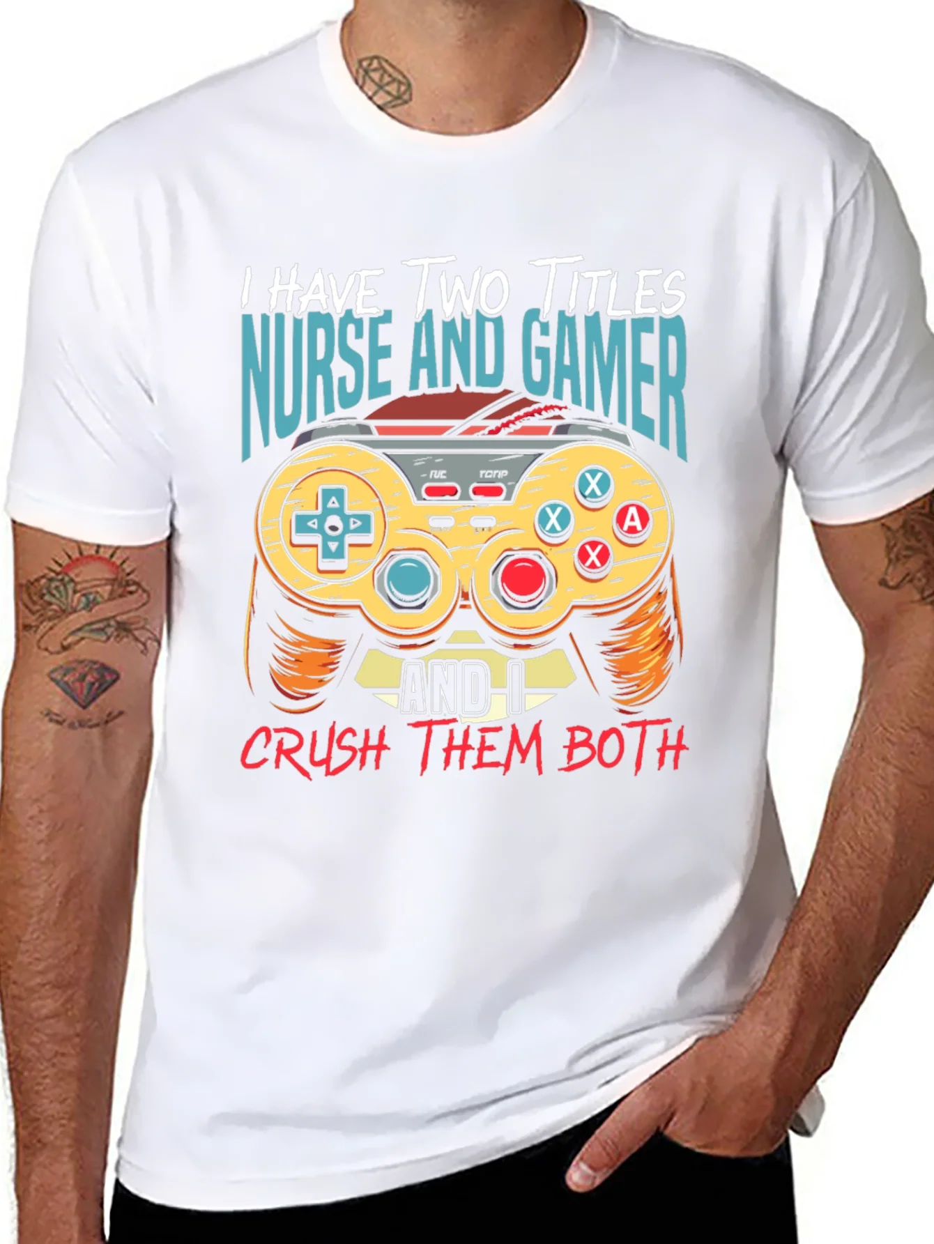 Camiseta Negra: Enfermera y Gamer - ?Doble T¨ªtulo!