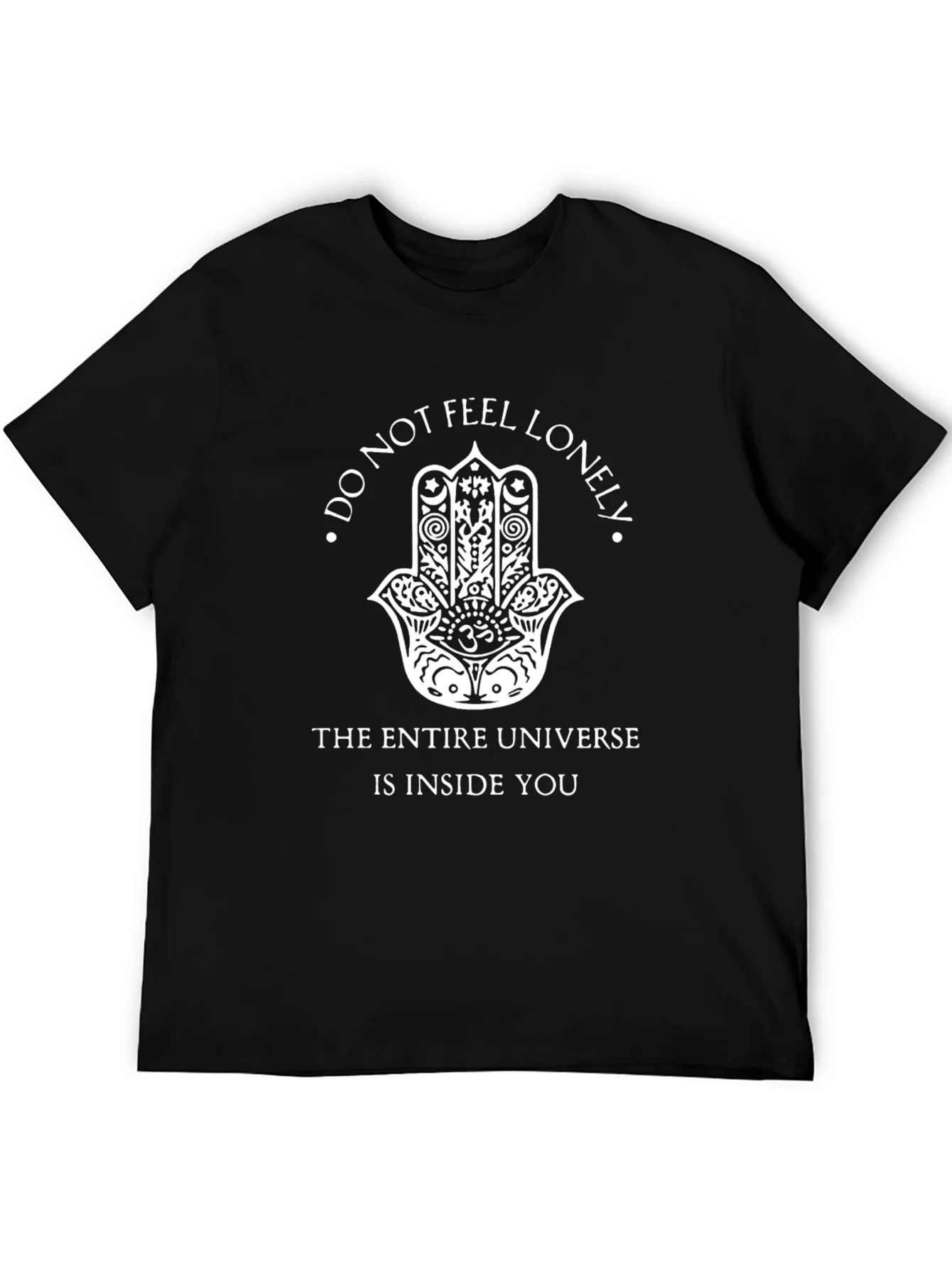 Camiseta Hombre Negra con Dise?o Inspirador Hamsa