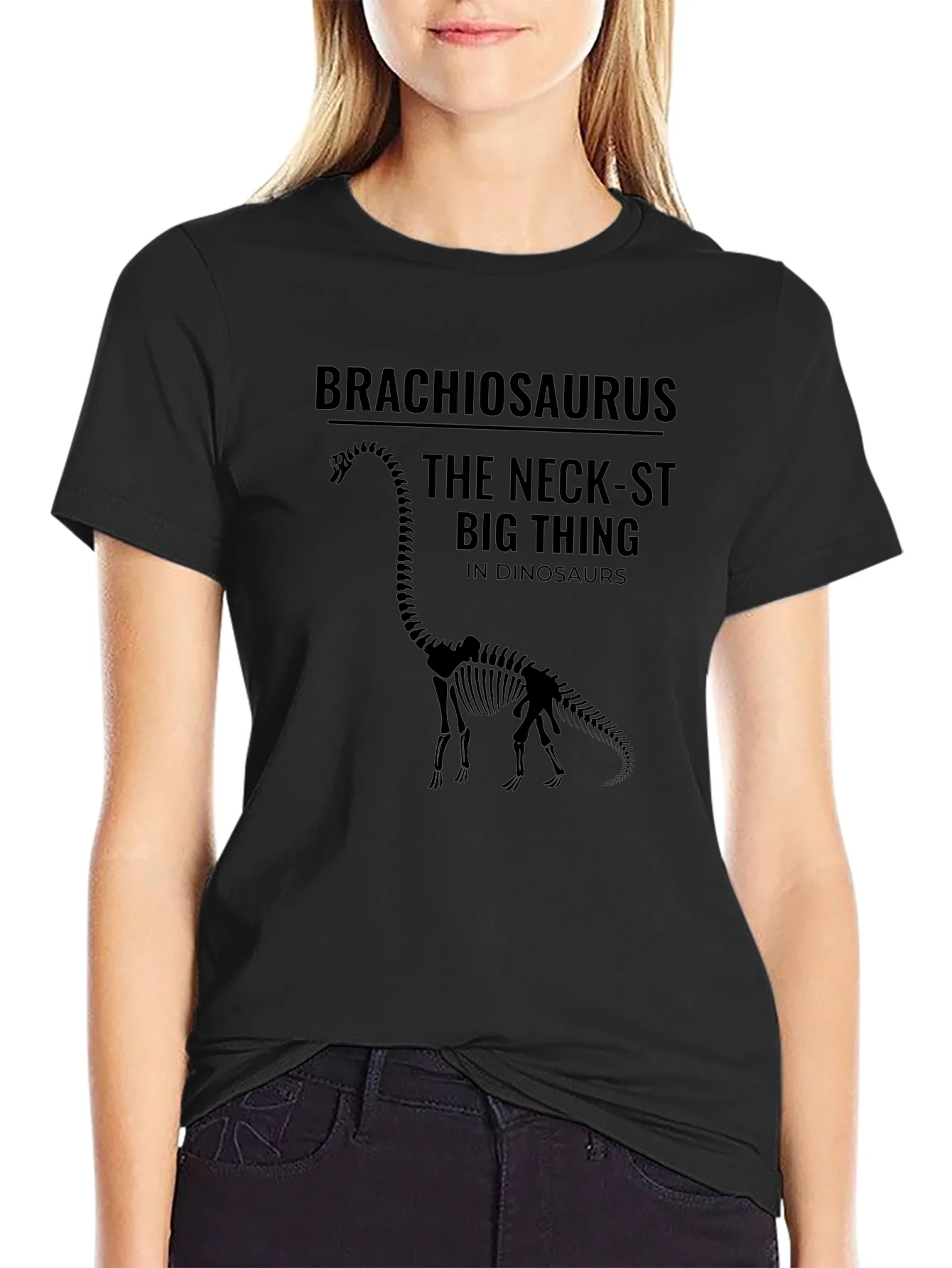 Camiseta Negra Brachiosaurus The Neck-st Big Thing