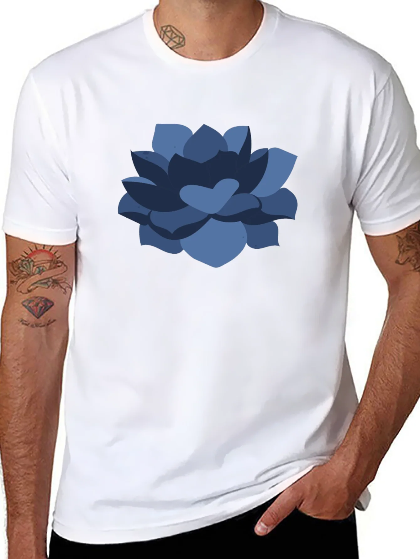 Camiseta Negra con Dise?o Floral Azul