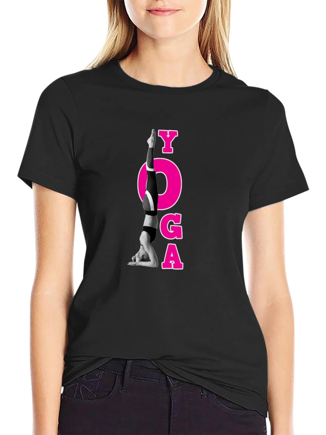 Camiseta Negra con Dise?o de Yoga