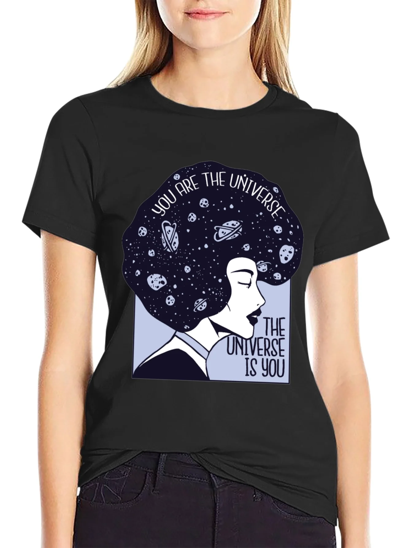 Camiseta Negra con Dise?o Universo Eres T¨²