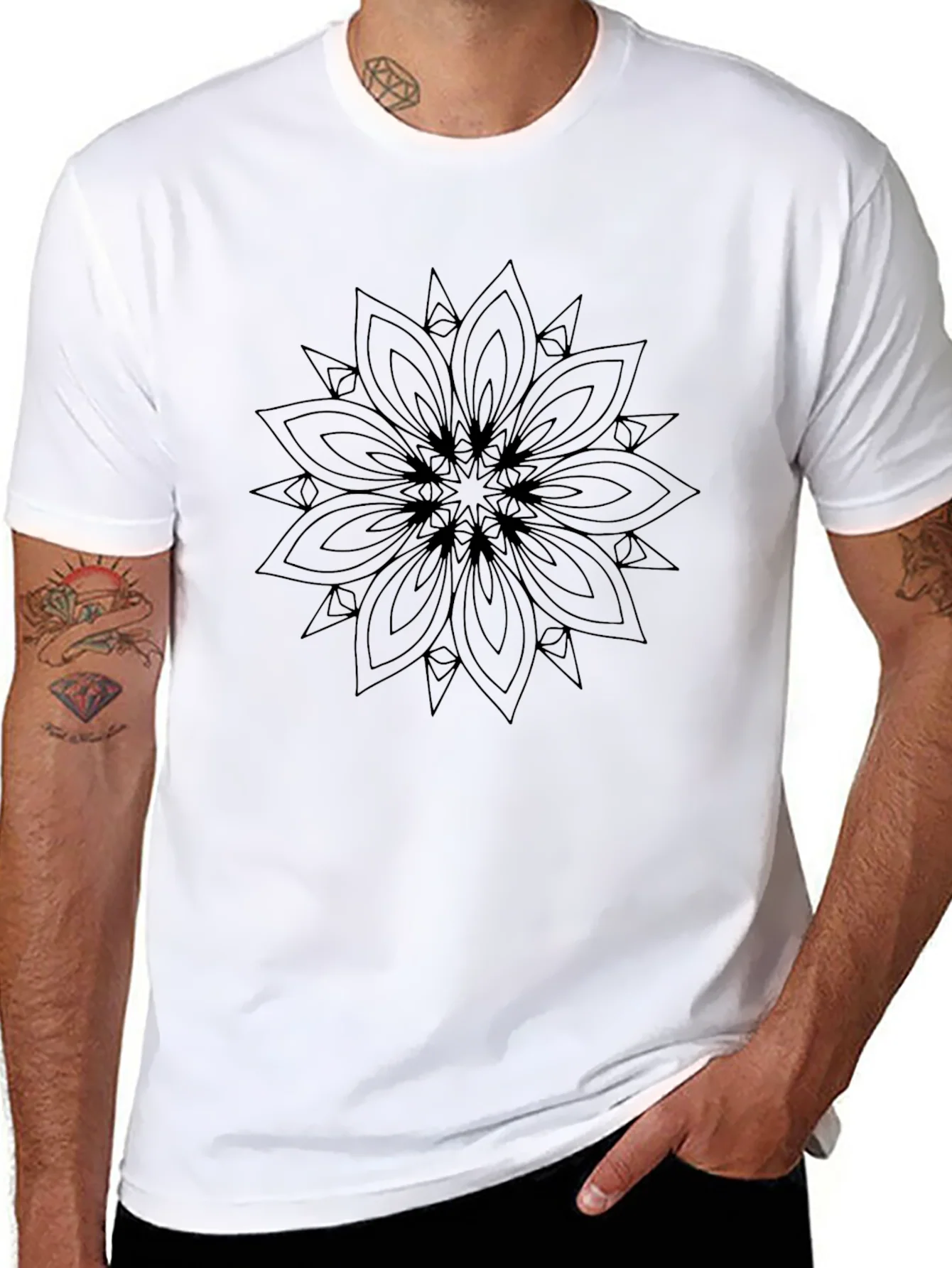 Camiseta Negra con Dise?o Floral Abstracto