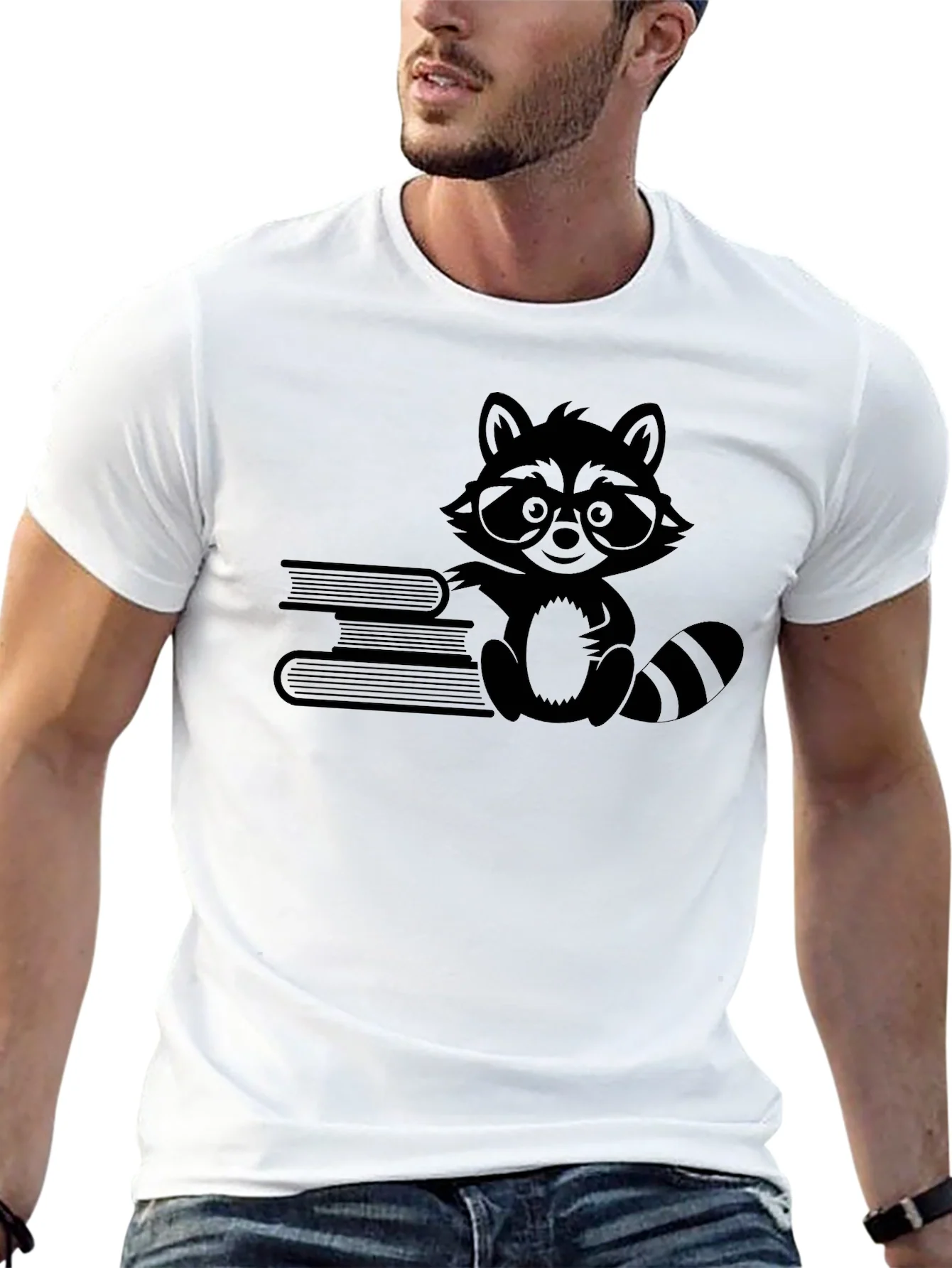 Camiseta Negra con Dise?o de Mapache Lector