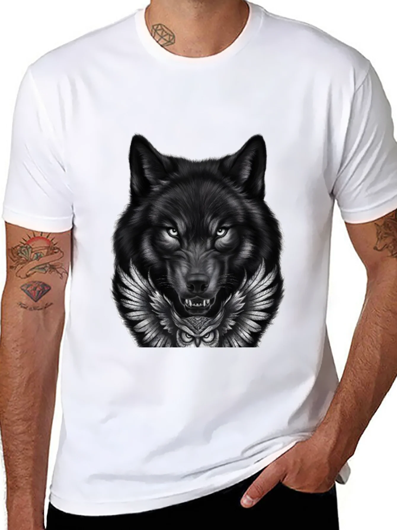 Camiseta Negra con Dise?o Lobo y B¨²ho