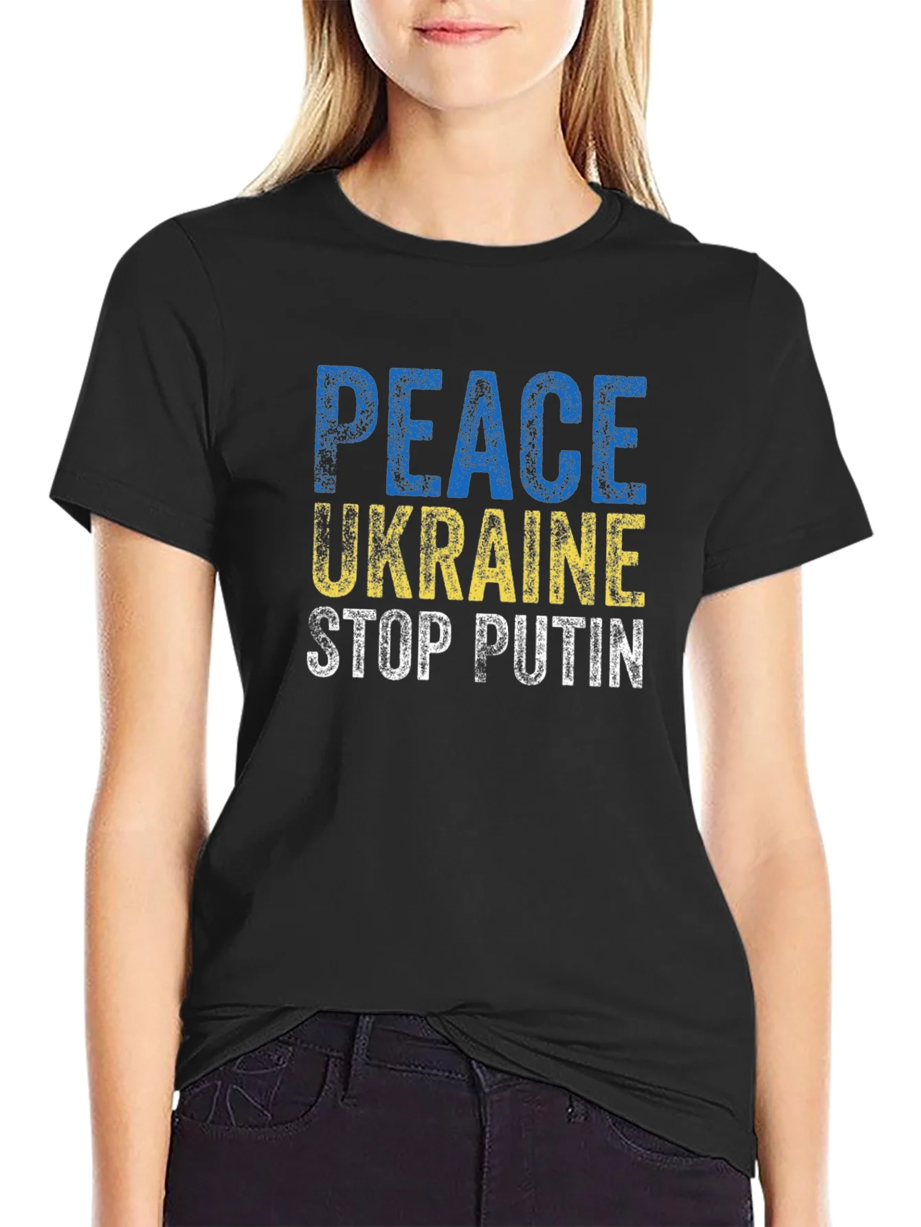 Camiseta Negra con Mensaje de Paz para Ucrania