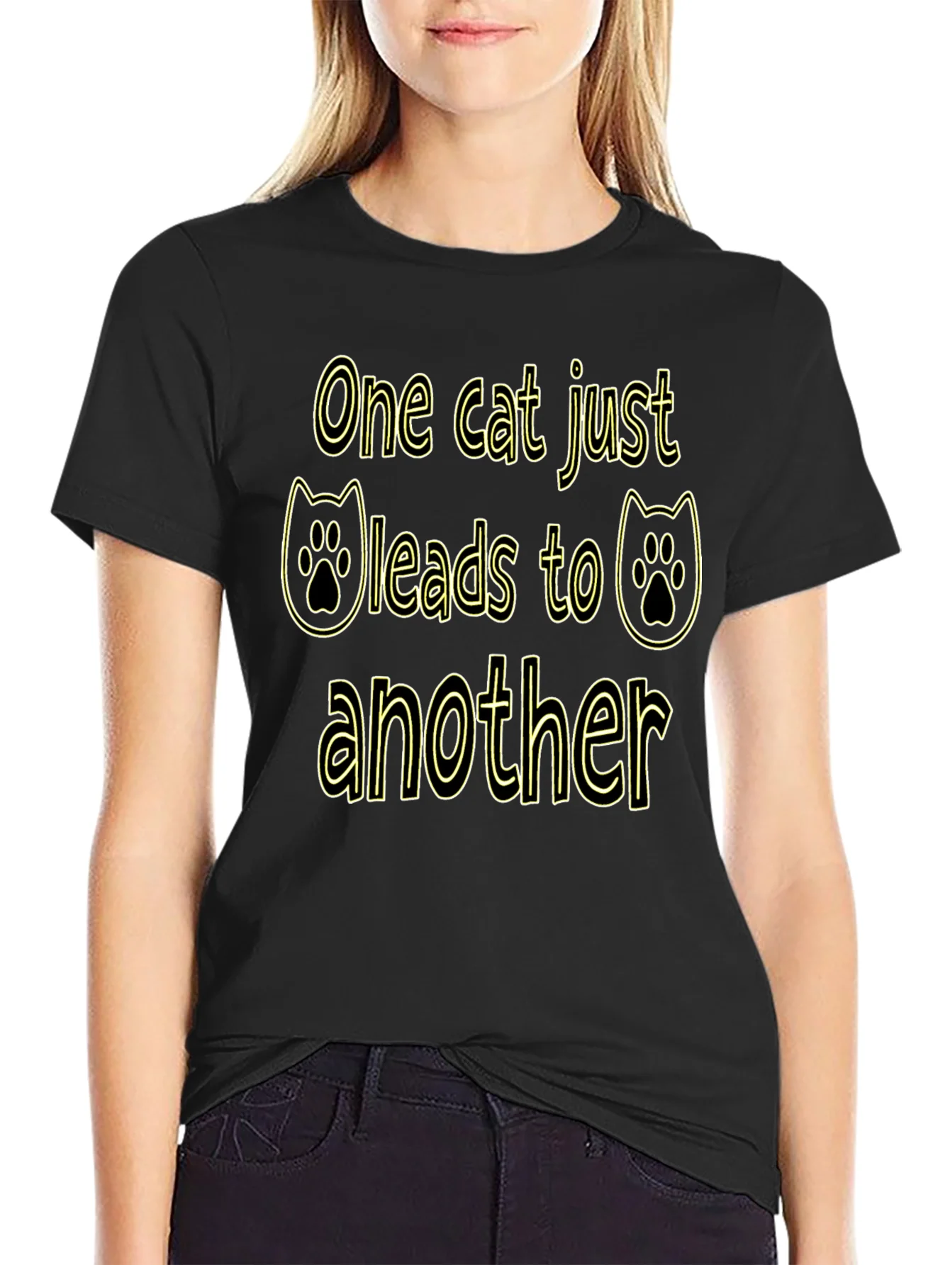 Camiseta Negra Divertida con Dise?o de Gatos