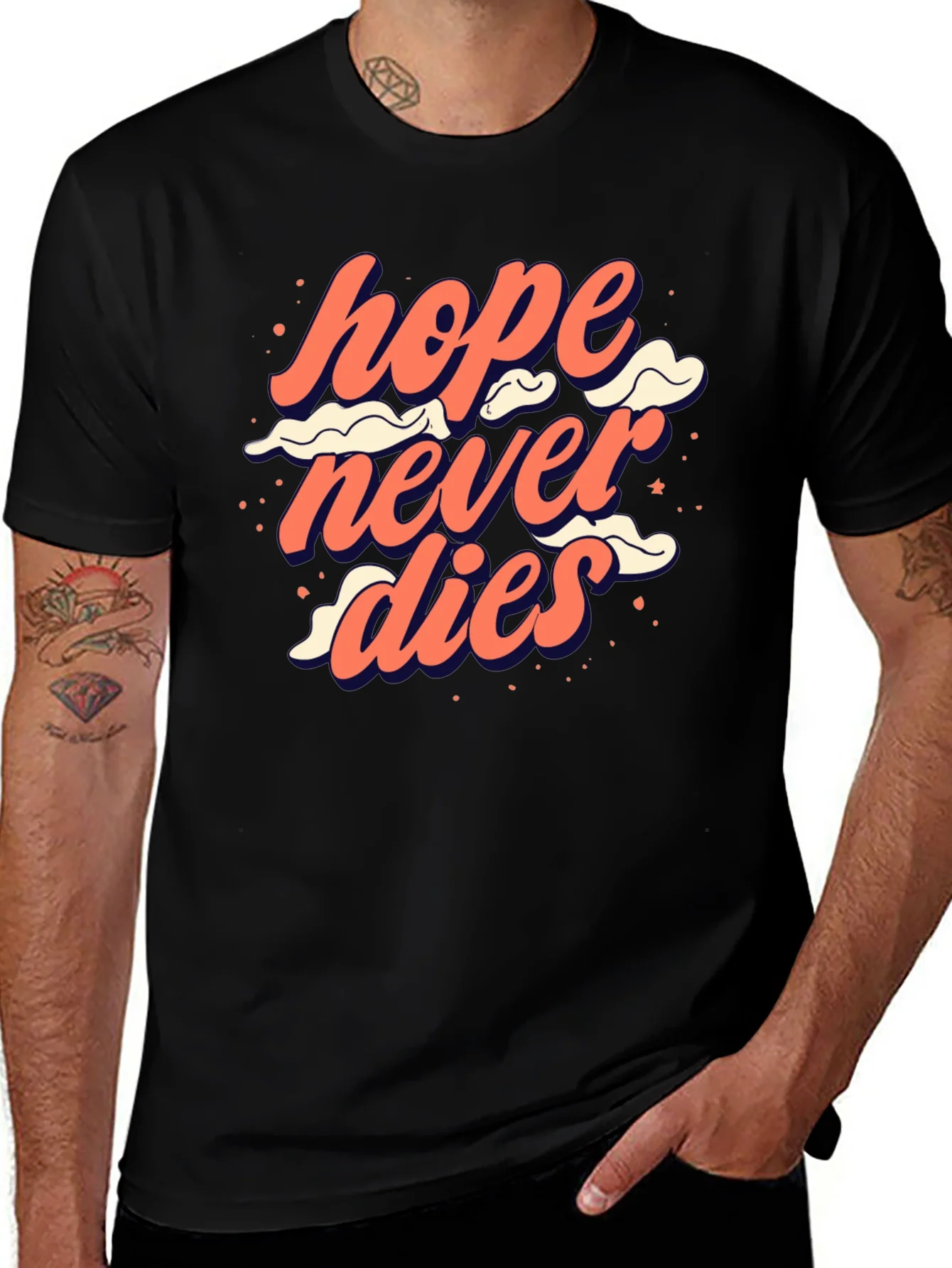 Camiseta Negra La Esperanza Nunca Muere Dise?o Original