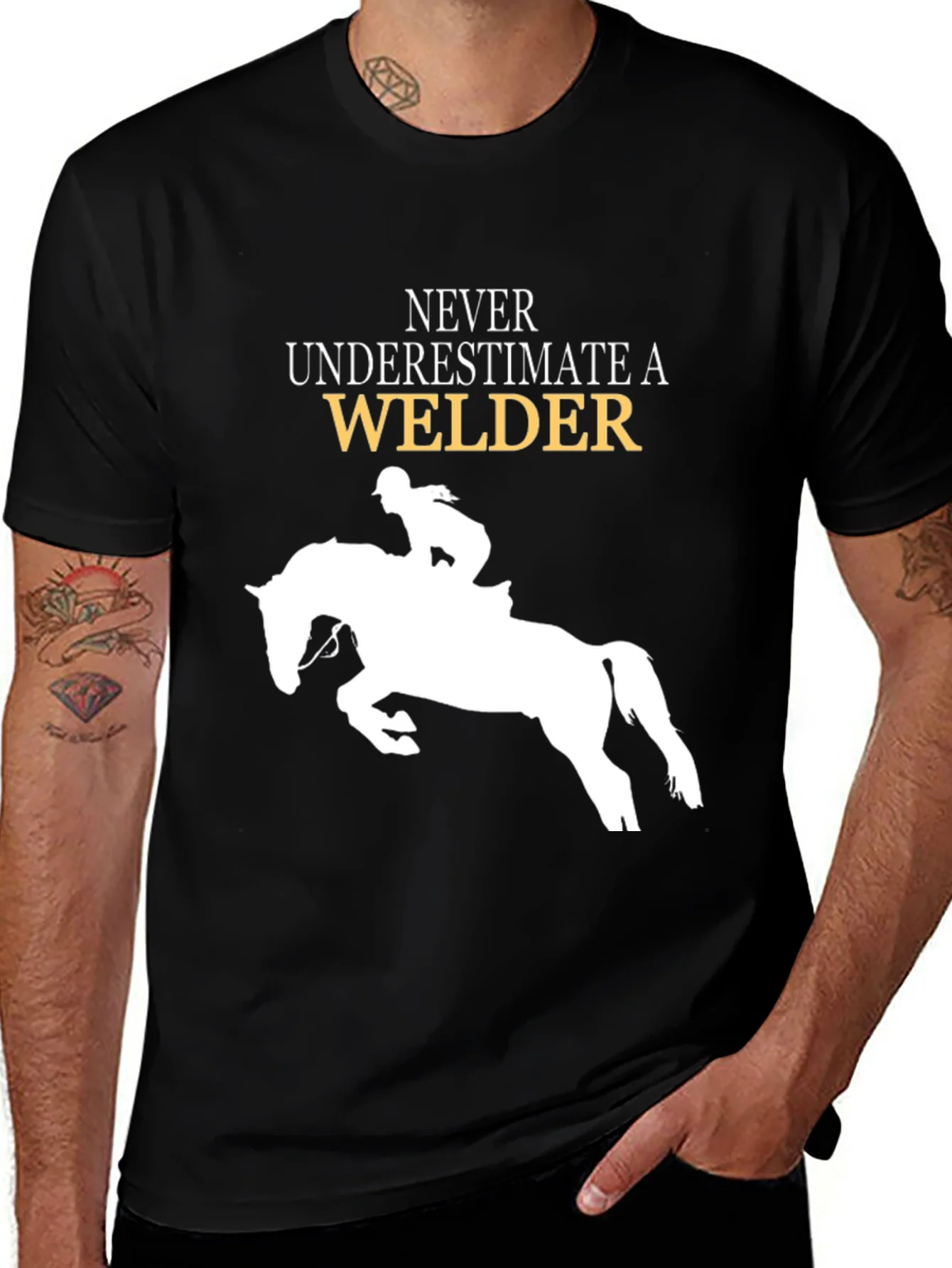 Camiseta Negra Nunca Subestimes a Un Soldador