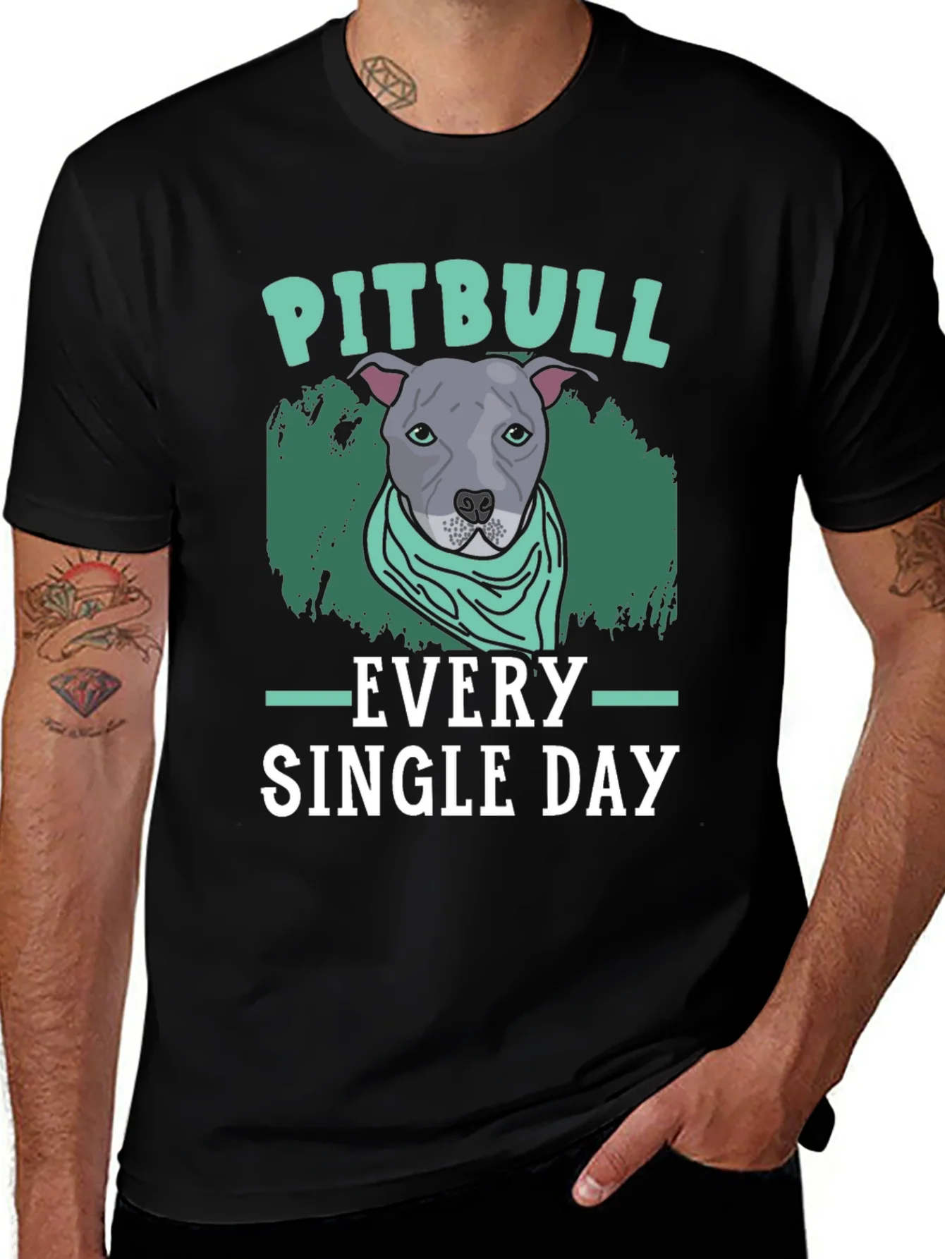 Camiseta Negra con Dise?o de Pitbull