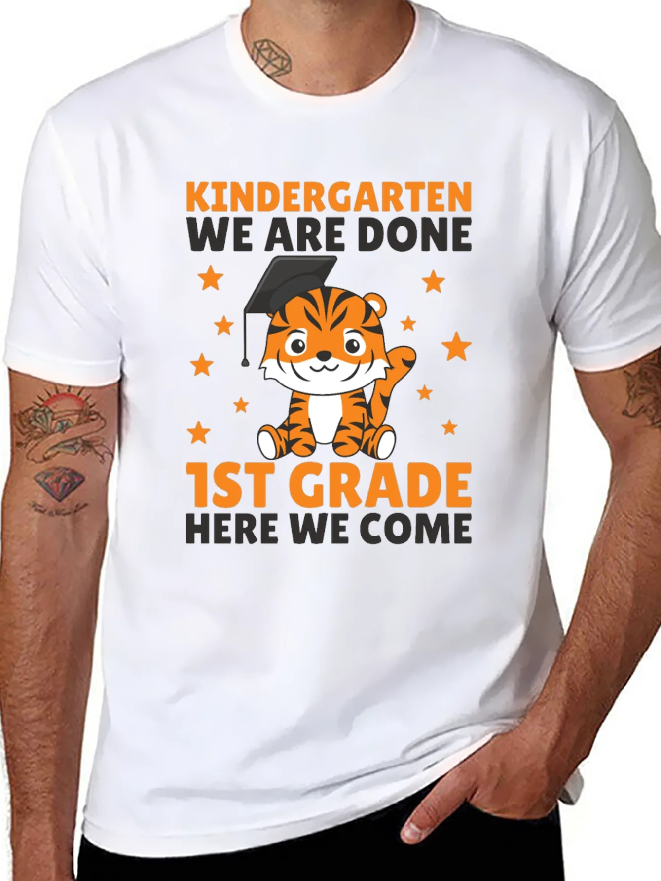 Camiseta Infantil Fin de Kinder Hola 1er Grado
