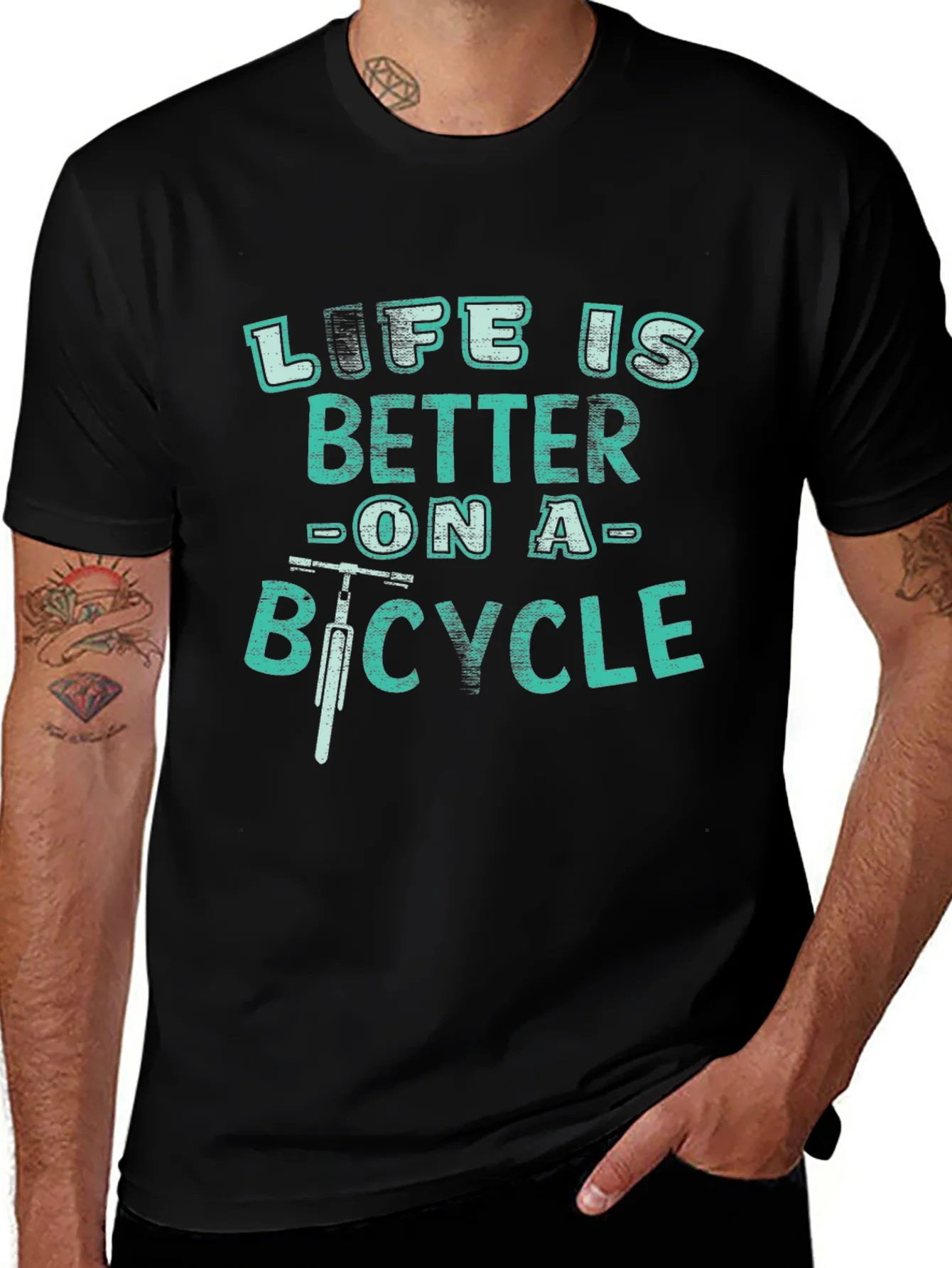 Camiseta Negra Life is Better on a Bicycle
