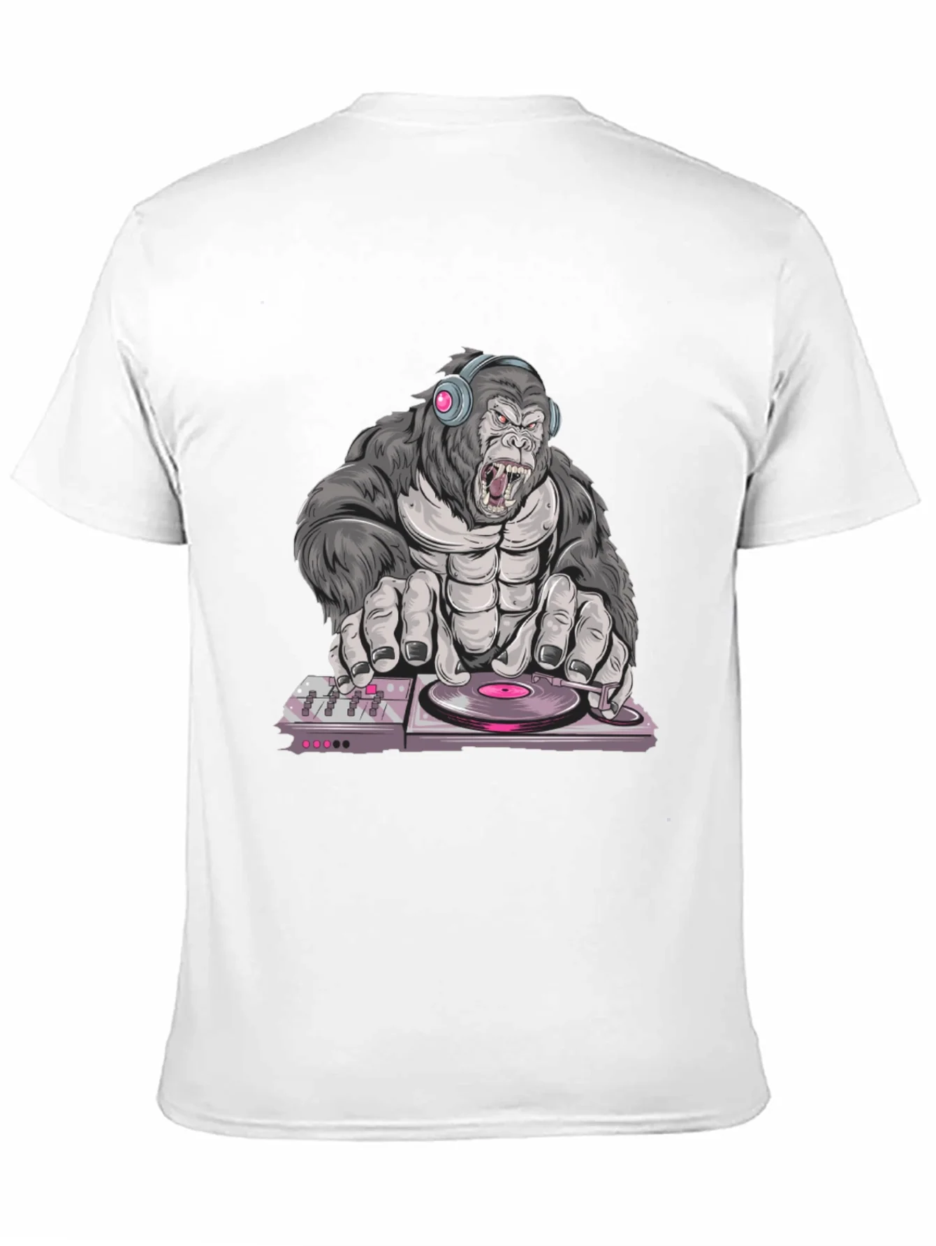 Camiseta Negra con Dise?o de Gorila DJ