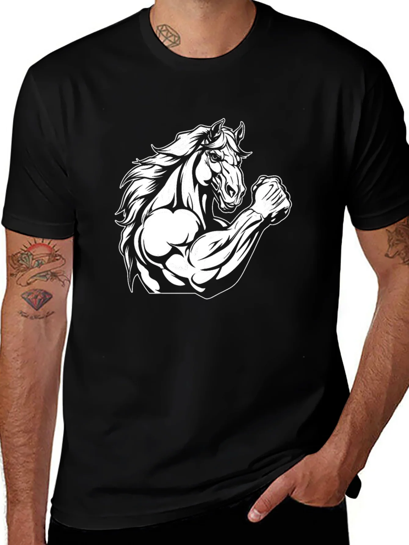 Camiseta Negra con Dise?o de Caballo Musculoso