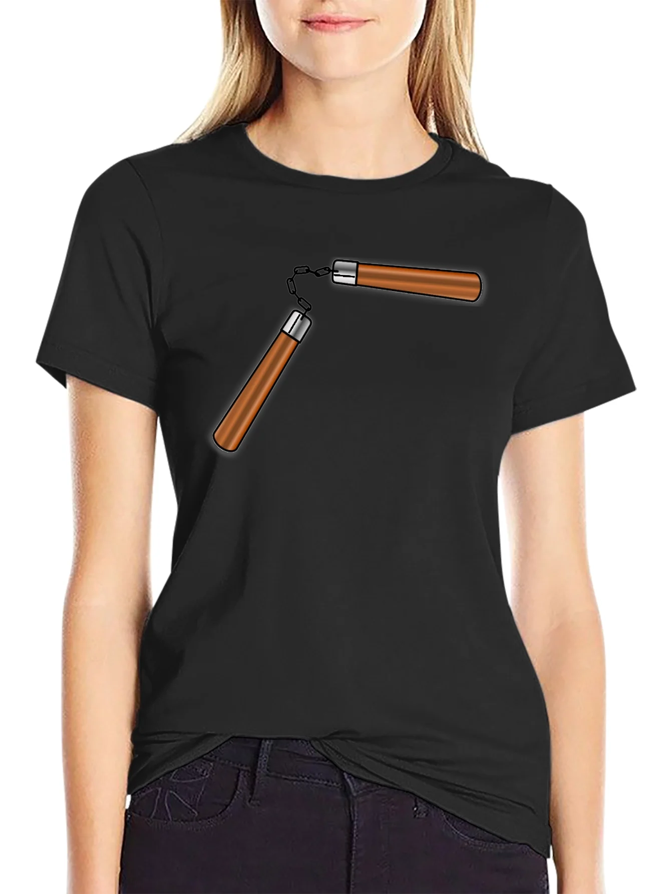 Camiseta Negra con Dise?o Nunchaku