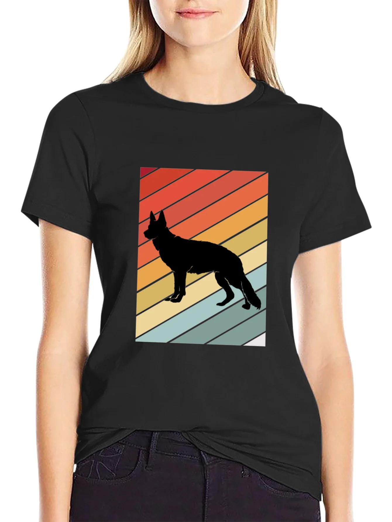 Camiseta Negra con Silueta de Perro Estilo Retro
