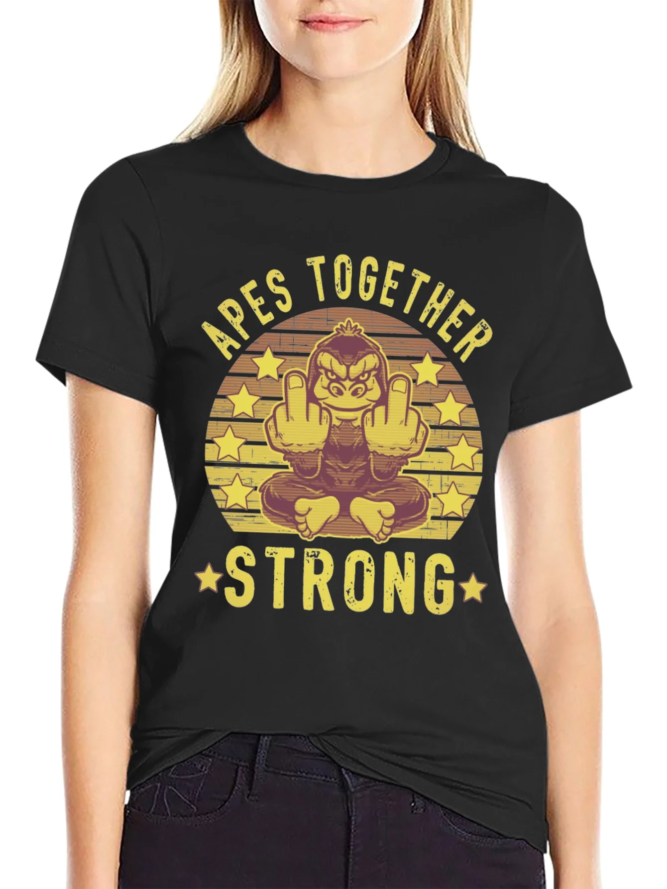 Camiseta Negra: Apes Together Strong
