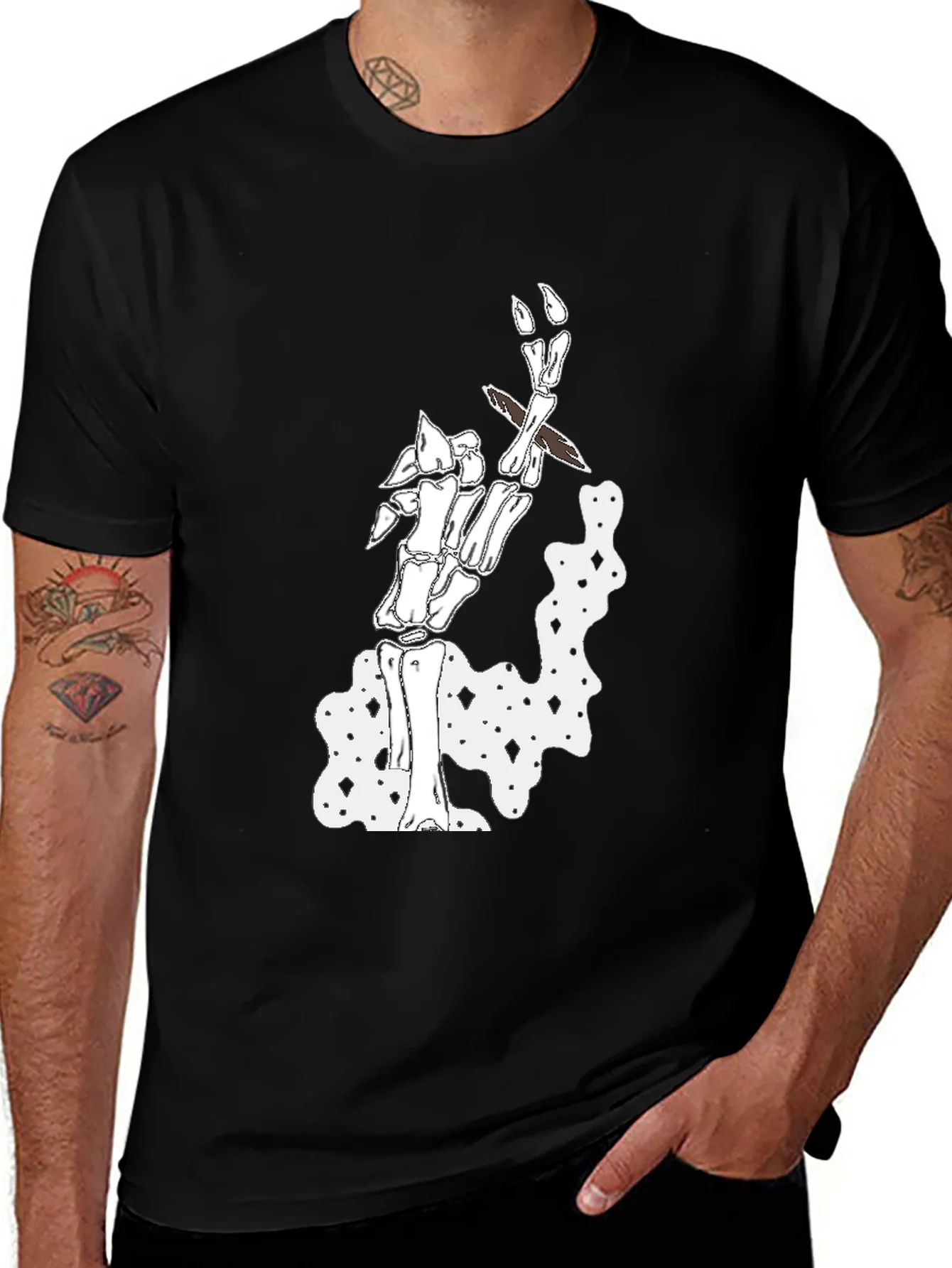 Camiseta Negra con Dise?o de Esqueleto Fumando