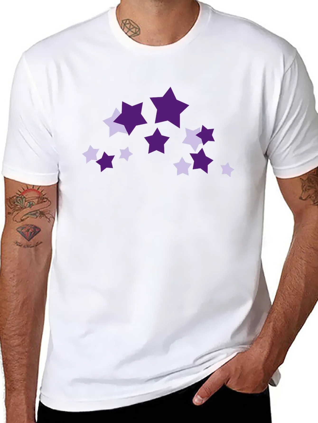 Camiseta Negra con Estrellas P¨²rpuras