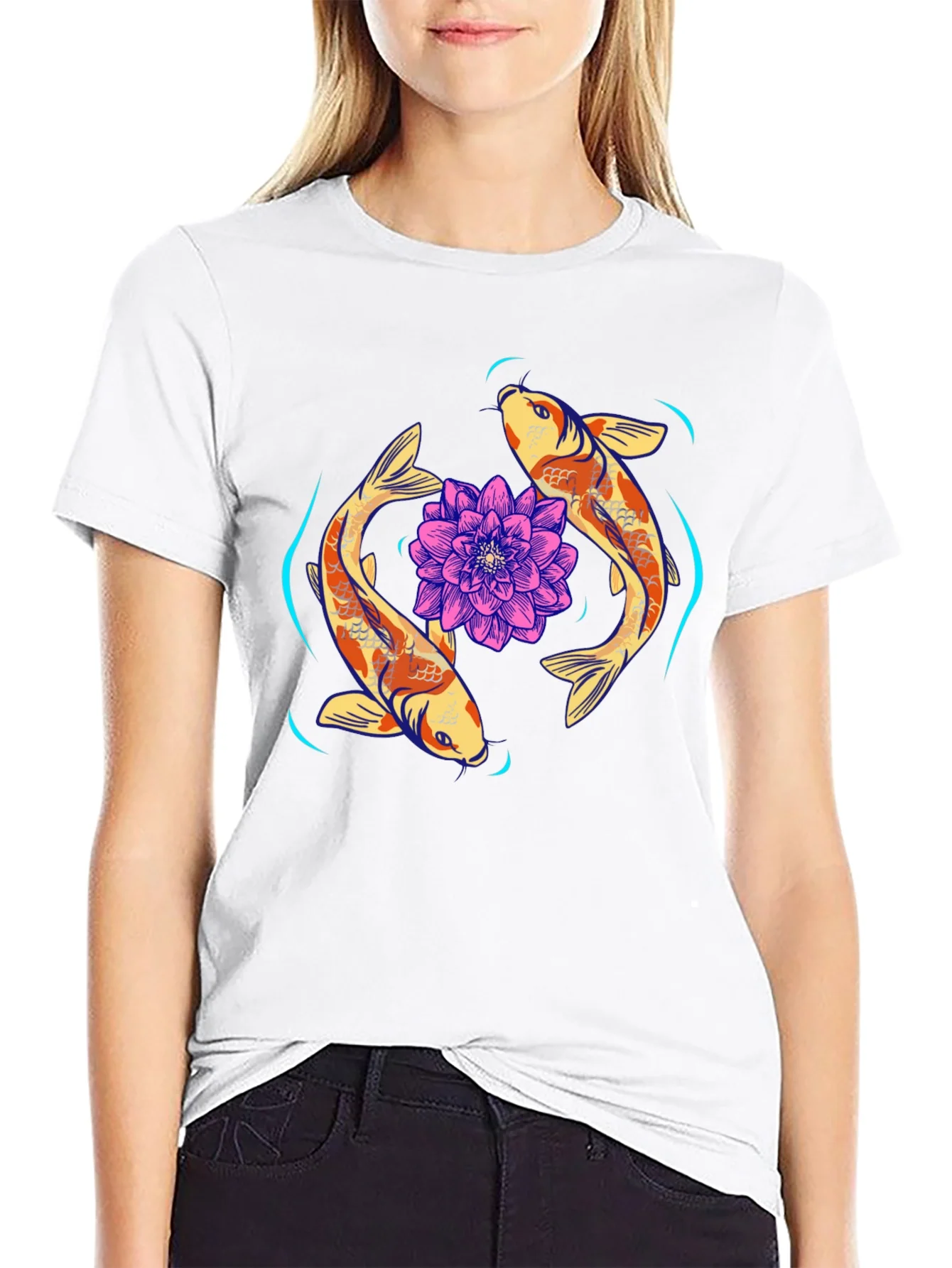 Camiseta Negra con Dise?o Koi y Loto