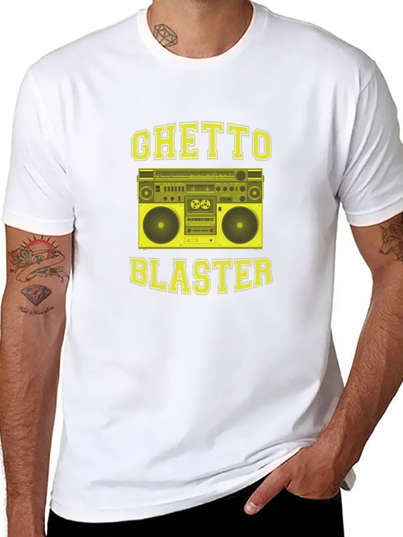 Camiseta Negra con Dise?o Ghetto Blaster Retro