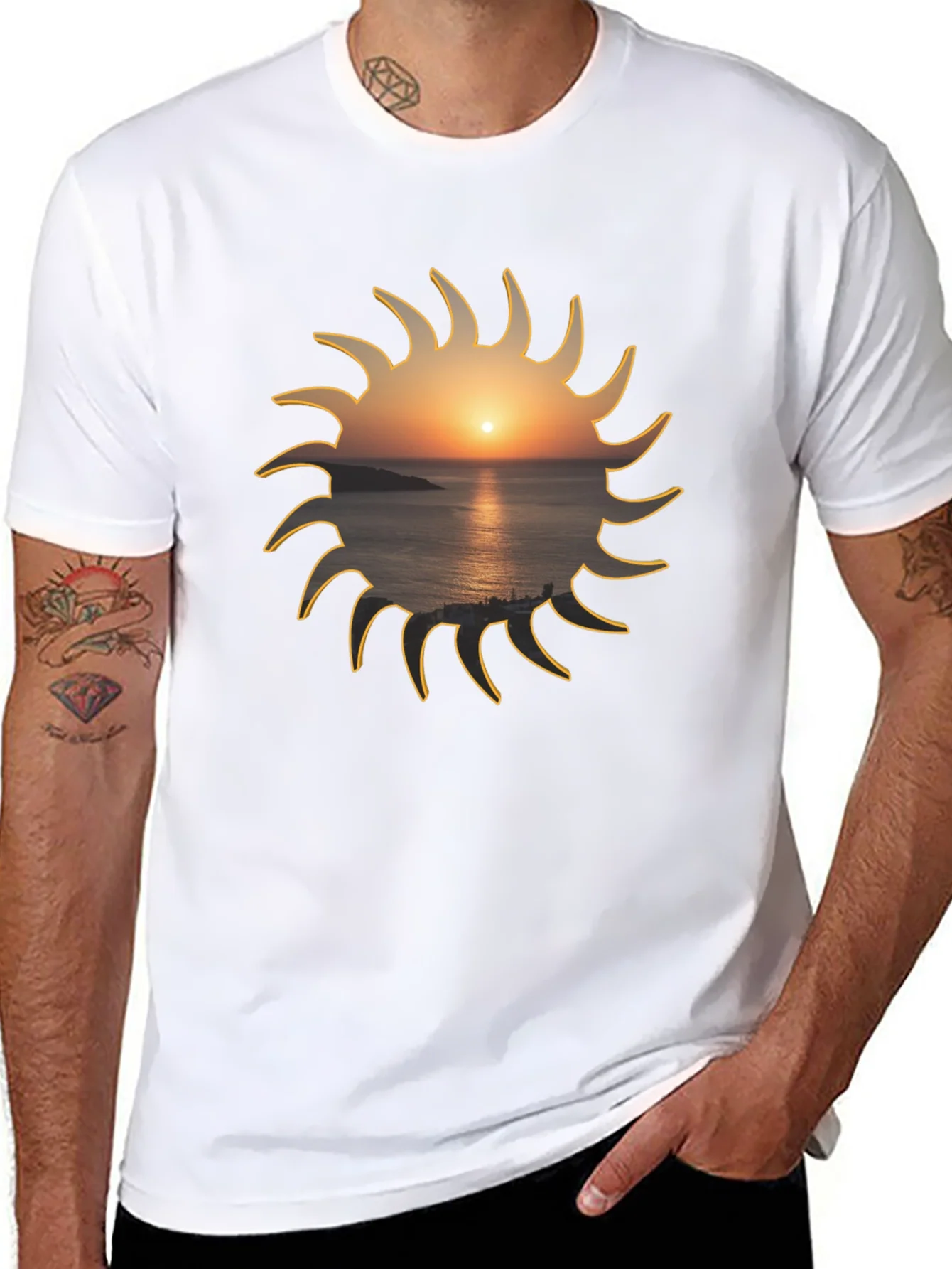 Camiseta Negra Sol con Atardecer Marino