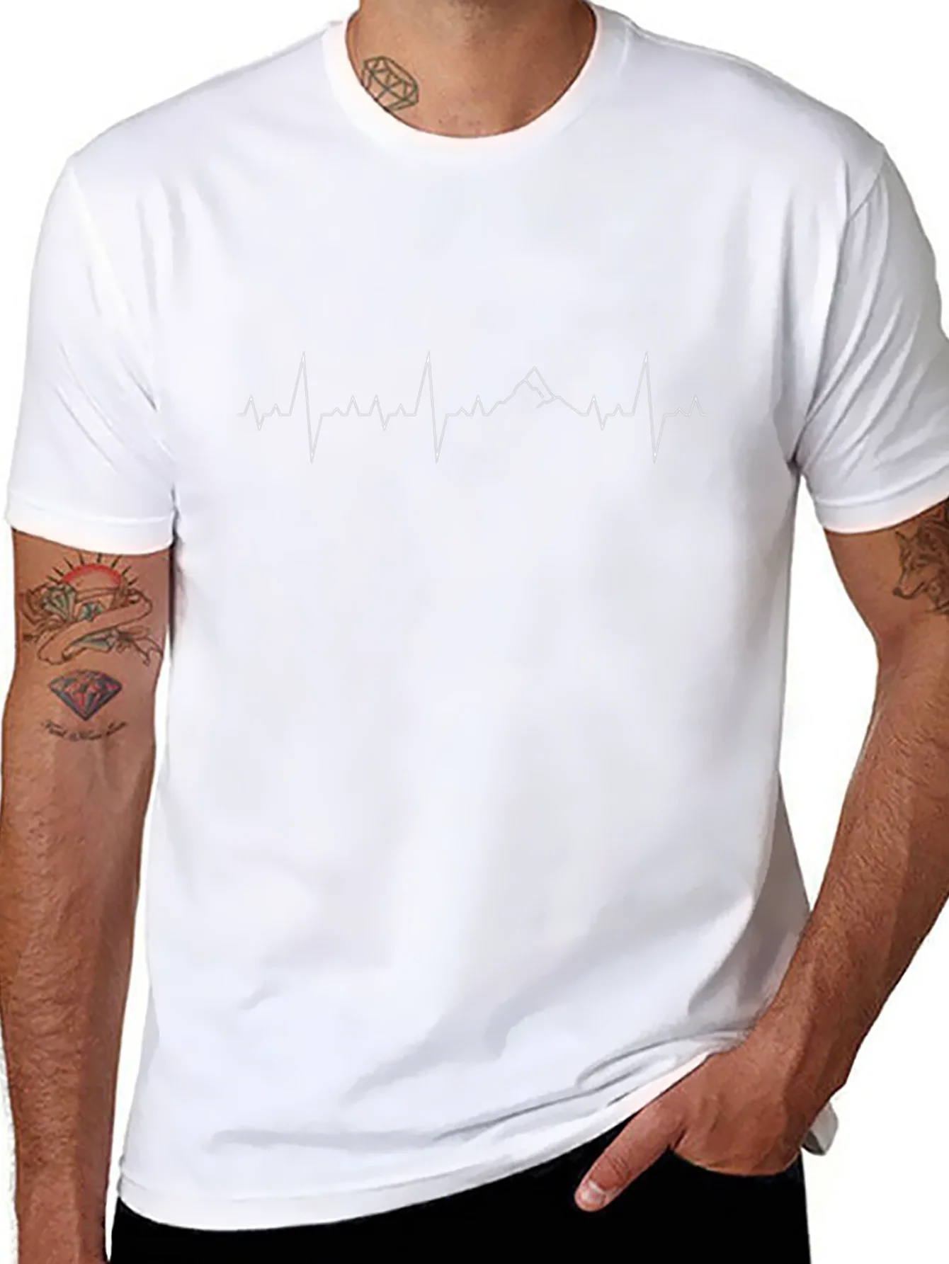 Camiseta Negra Hombre Monta?a y Ritmo Card¨ªaco
