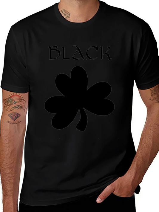 Camiseta Negra con Tr¨¦bol y Texto BLACK