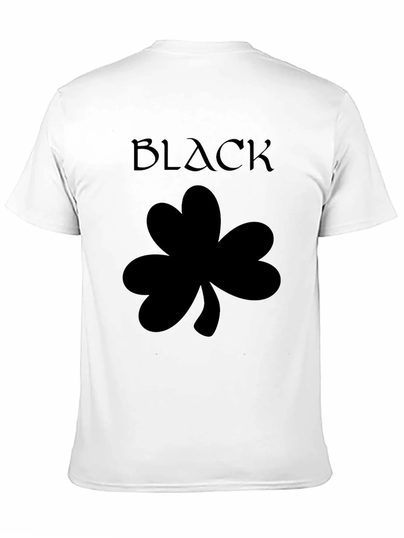 Camiseta Negra con Tr¨¦bol y Texto BLACK