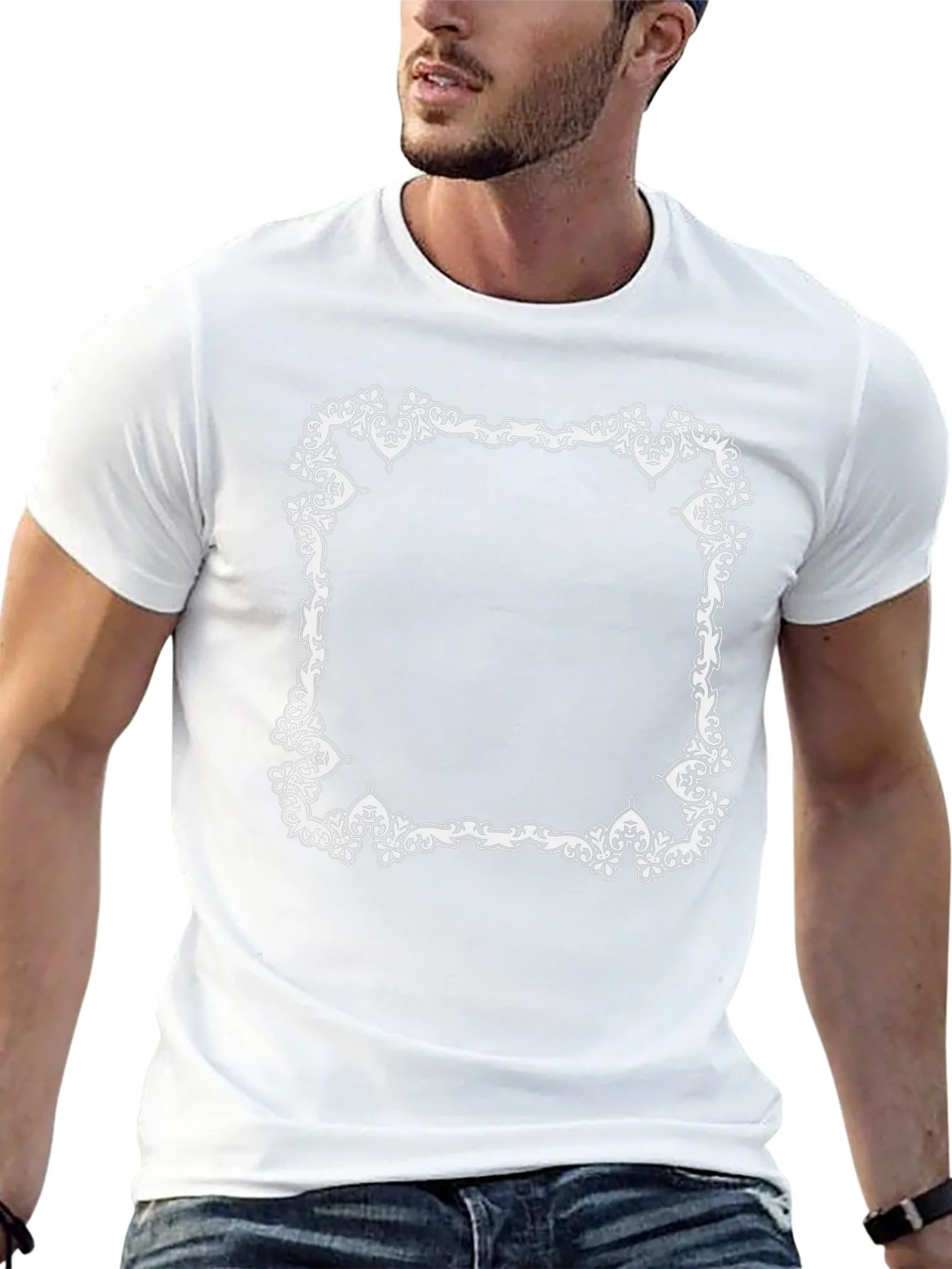 Camiseta Negra con Marco Ornamental Blanco
