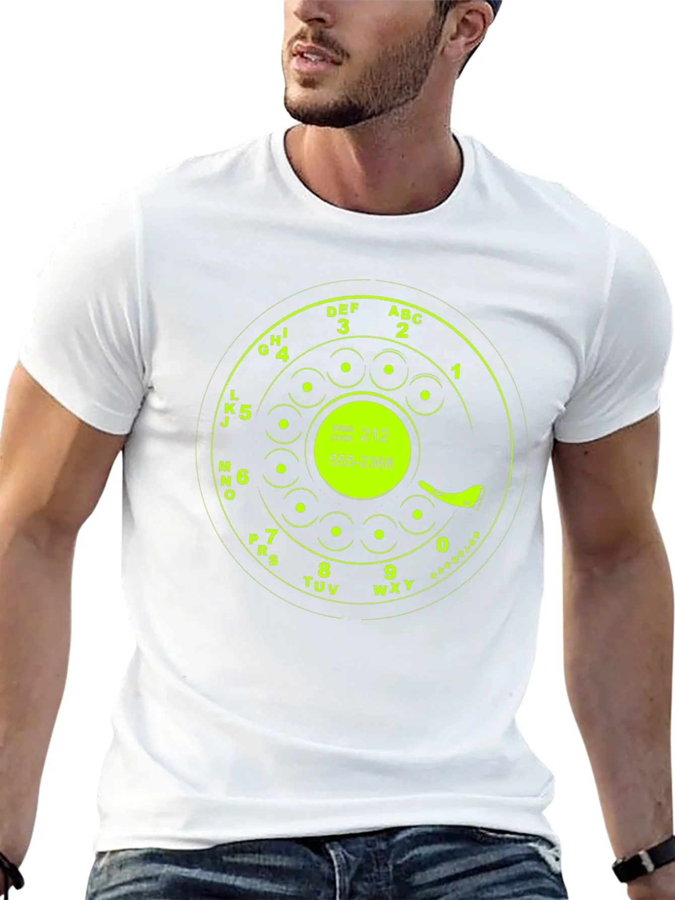 Camiseta Negra con Dise?o Retro de Tel¨¦fono