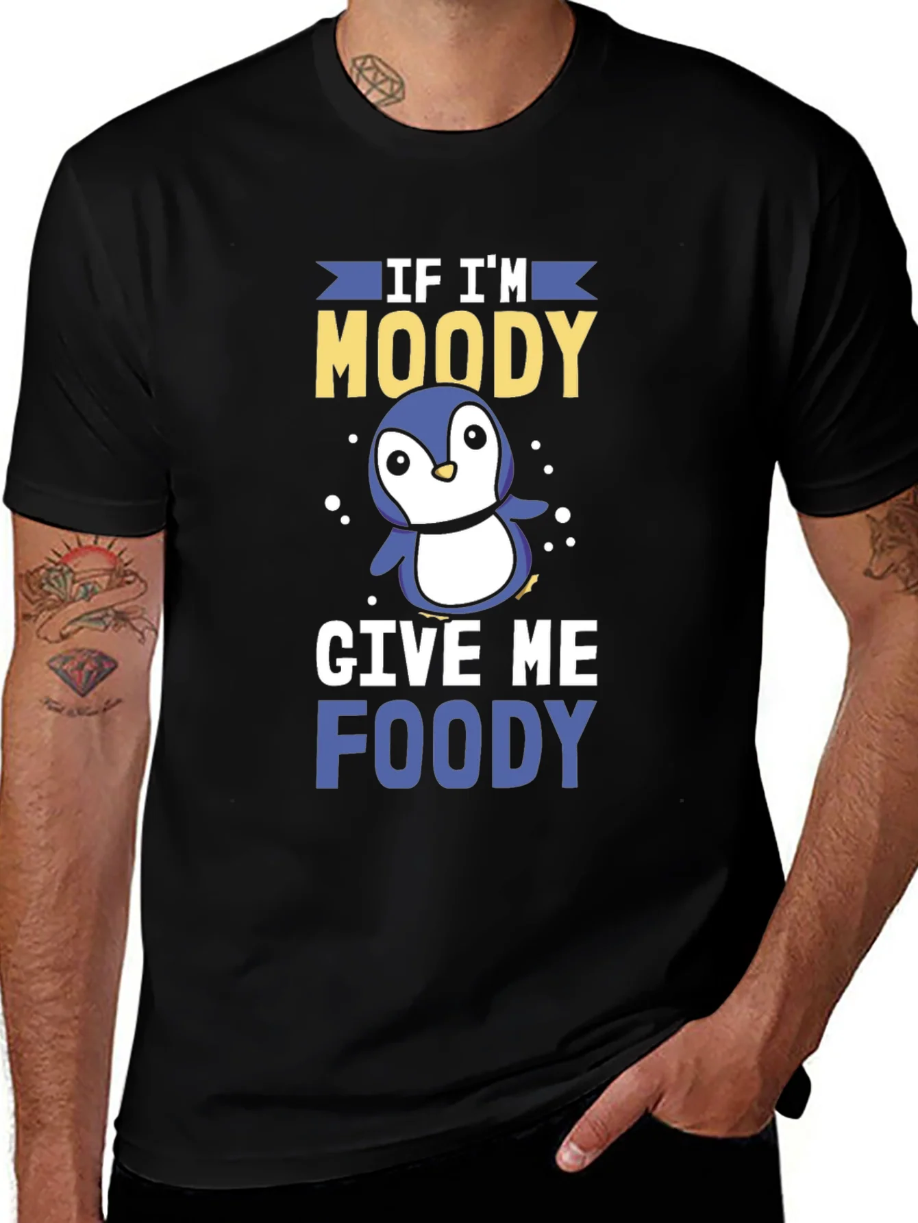 Camiseta Negra If Im Moody Give Me Foody Divertida
