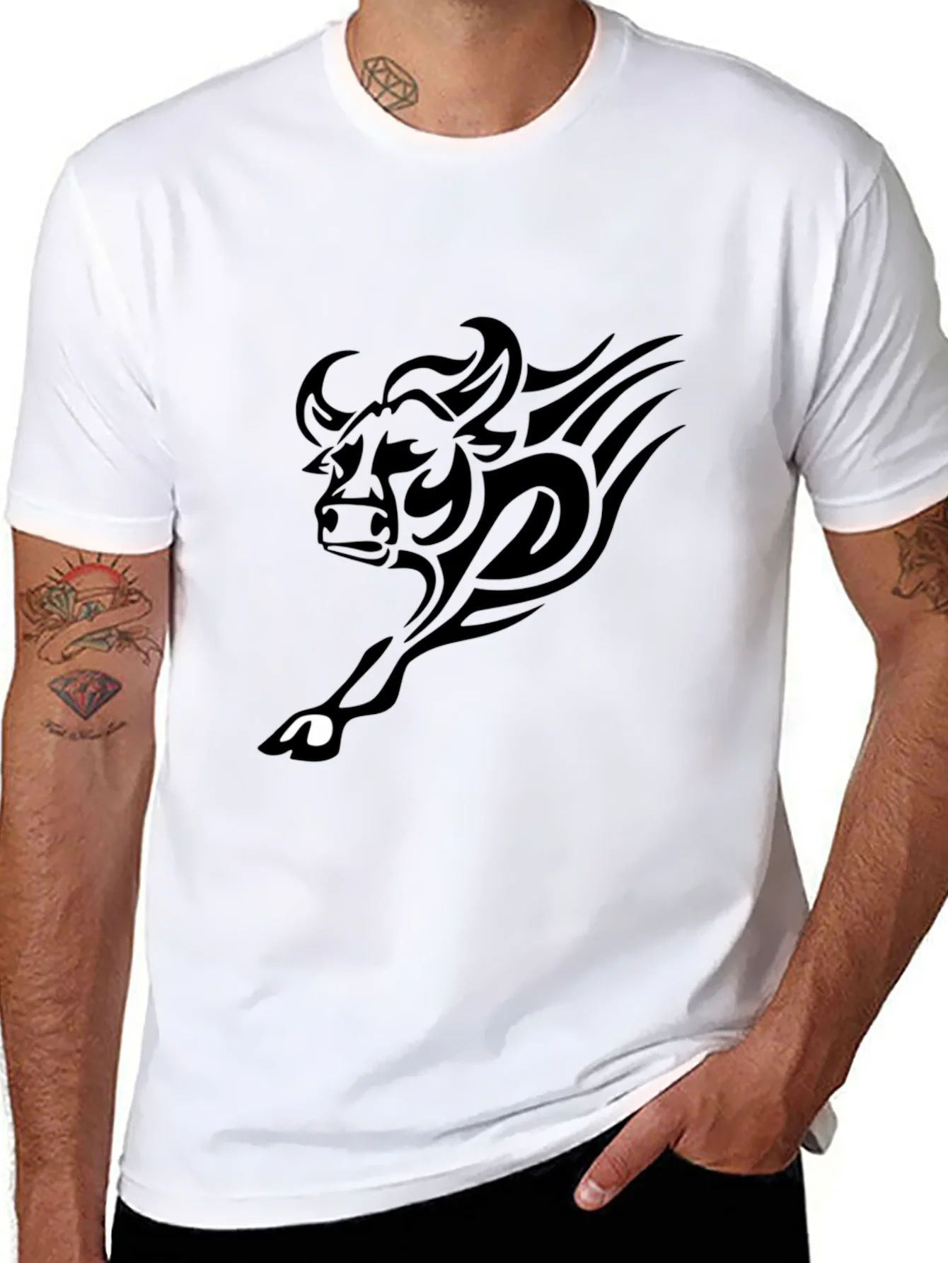 Camiseta Negra con Toro Tribal