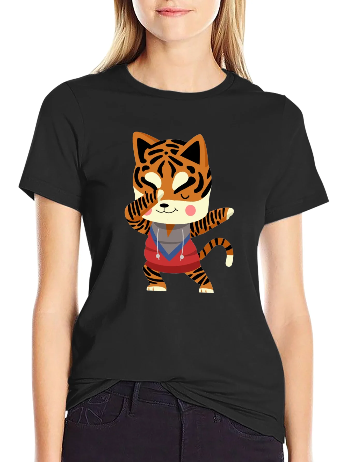Camiseta Negra con Tigre Kawaii