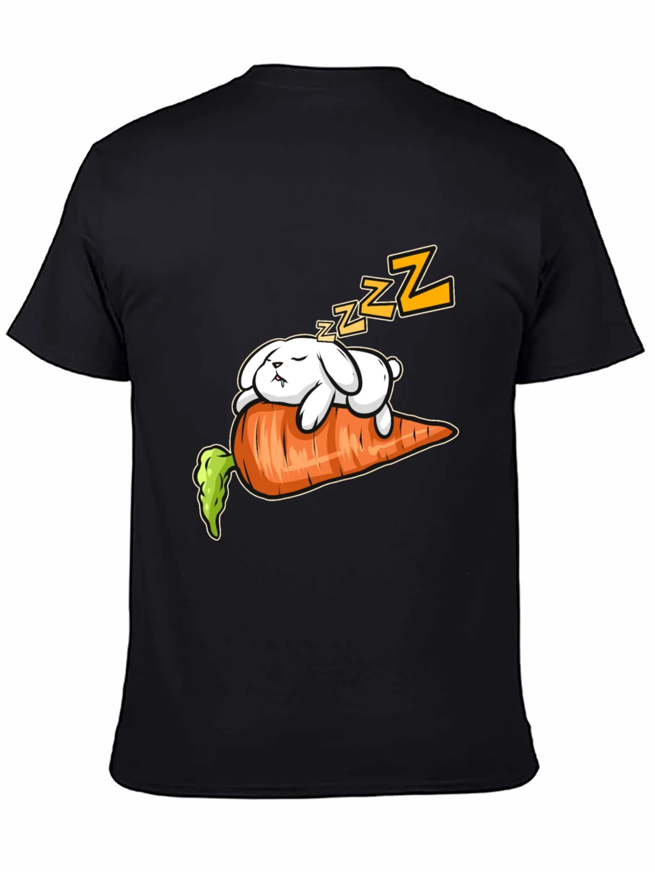 Camiseta Negra con Conejo Durmiendo sobre Zanahoria