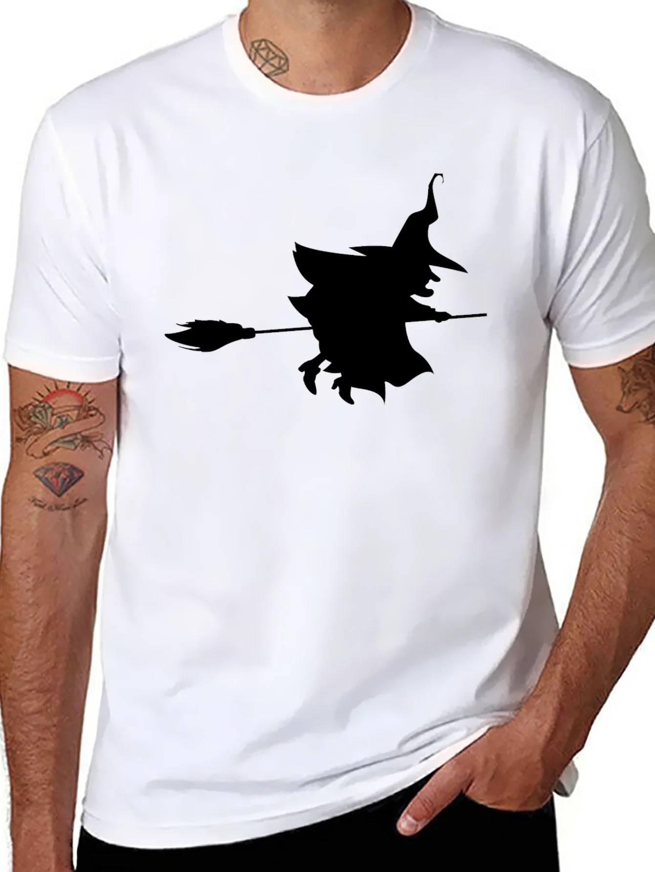 Camiseta Negra con Silueta de Bruja Halloween