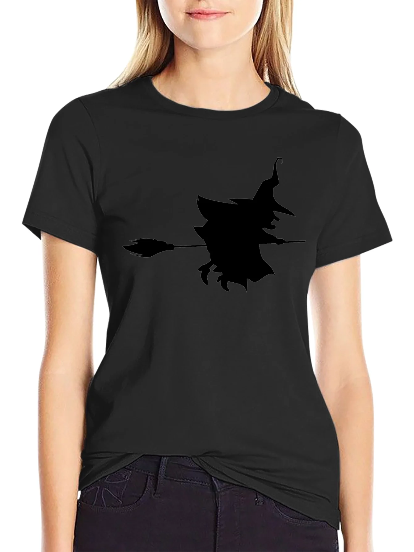 Camiseta Negra con Silueta de Bruja Halloween