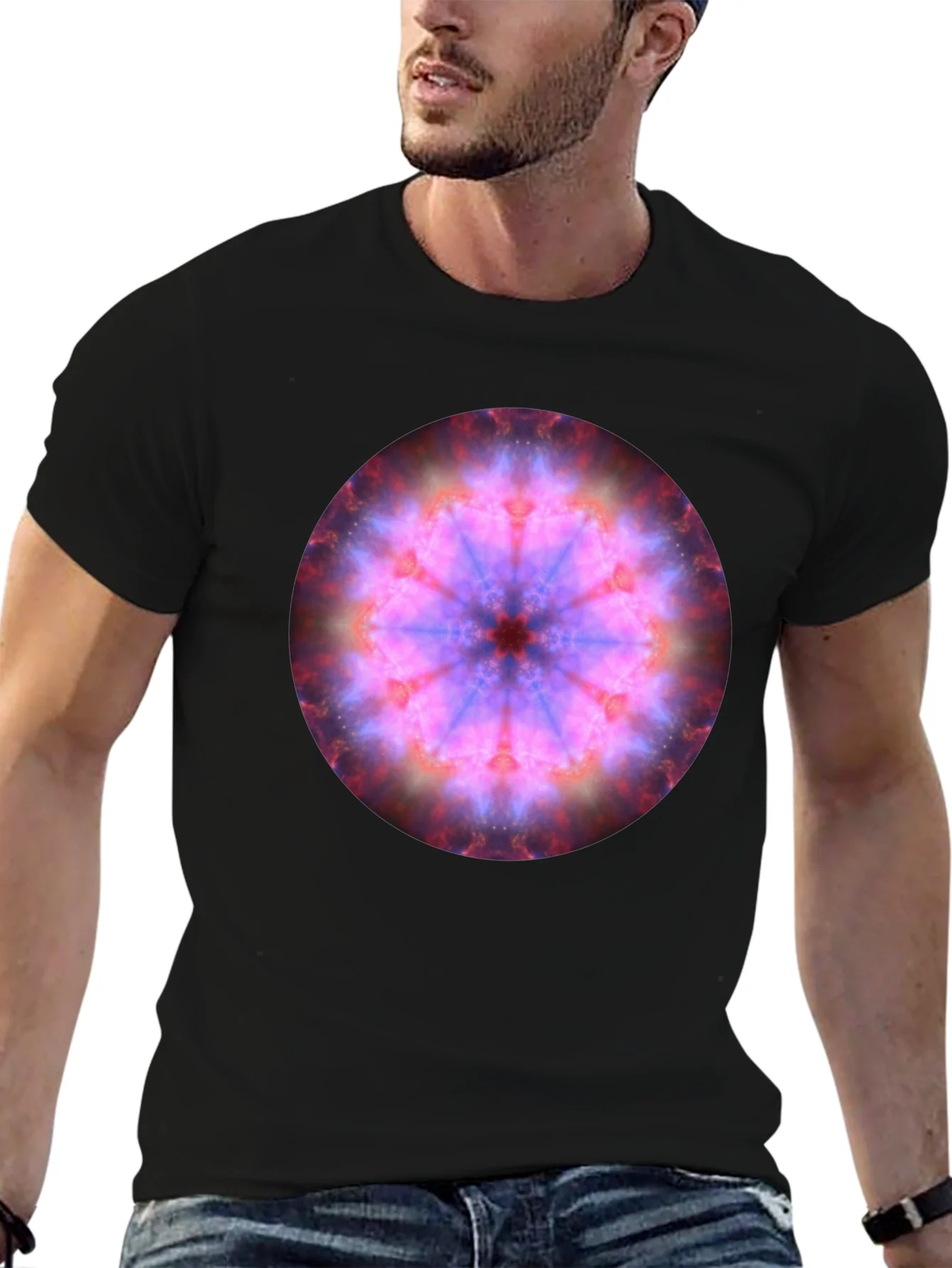Camiseta Negra con Dise?o Mandala C¨®smica