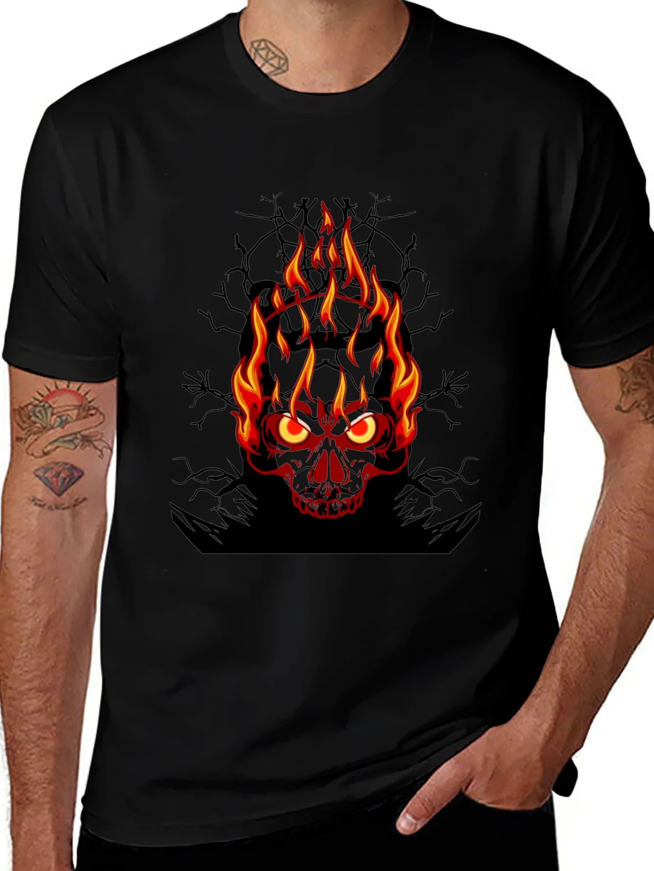 Camiseta Negra con Calavera en Llamas para Hombre