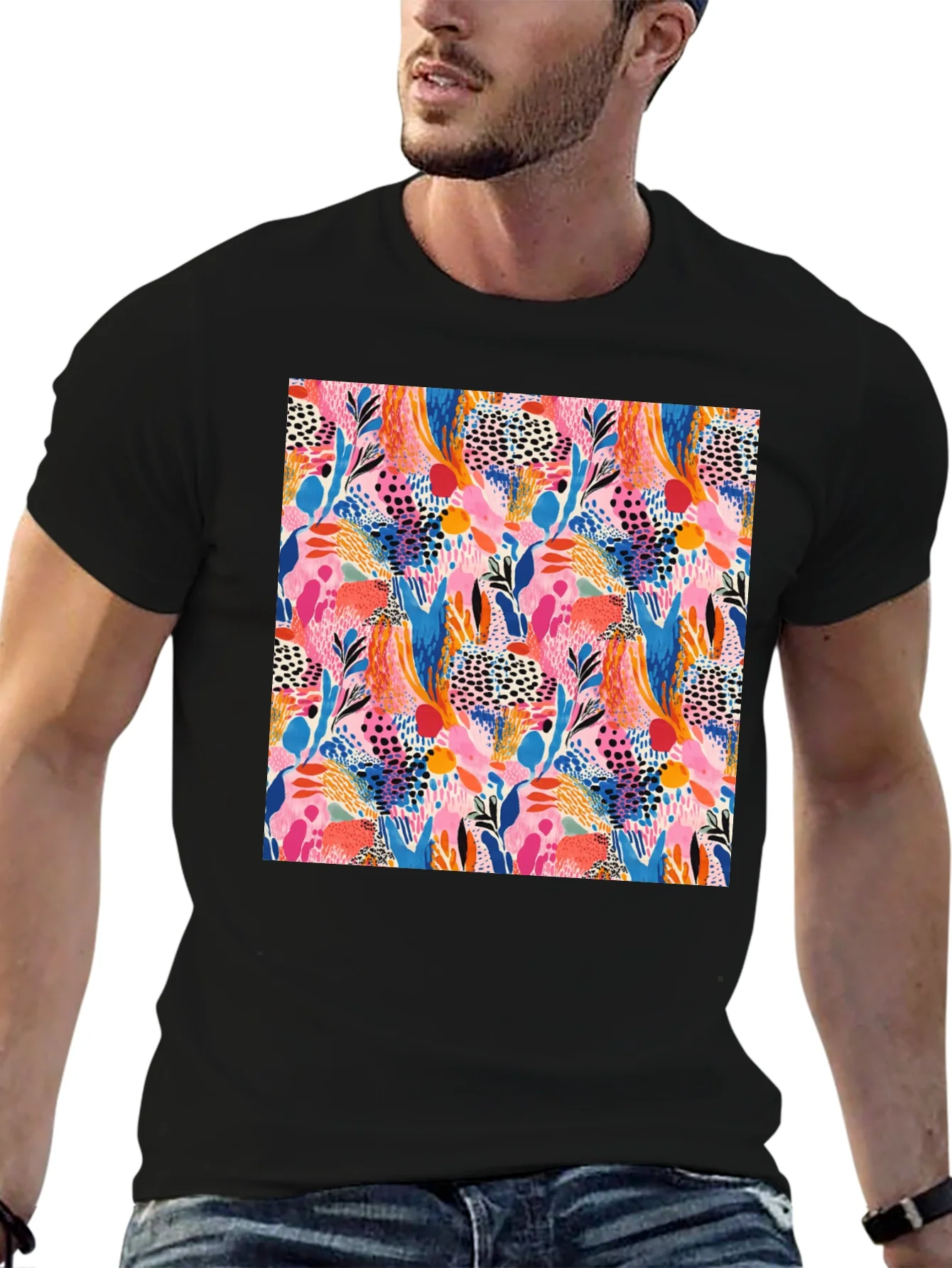 Camiseta Negra Estampado Abstracto Vibrante